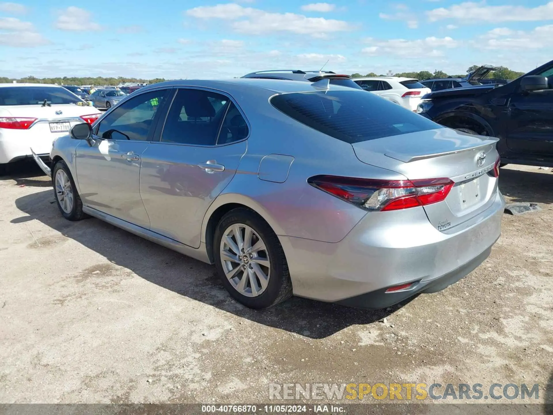 3 Photograph of a damaged car 4T1C11AK6NU696181 TOYOTA CAMRY 2022
