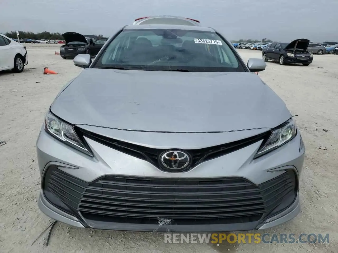 5 Photograph of a damaged car 4T1C11AK6NU711486 TOYOTA CAMRY 2022