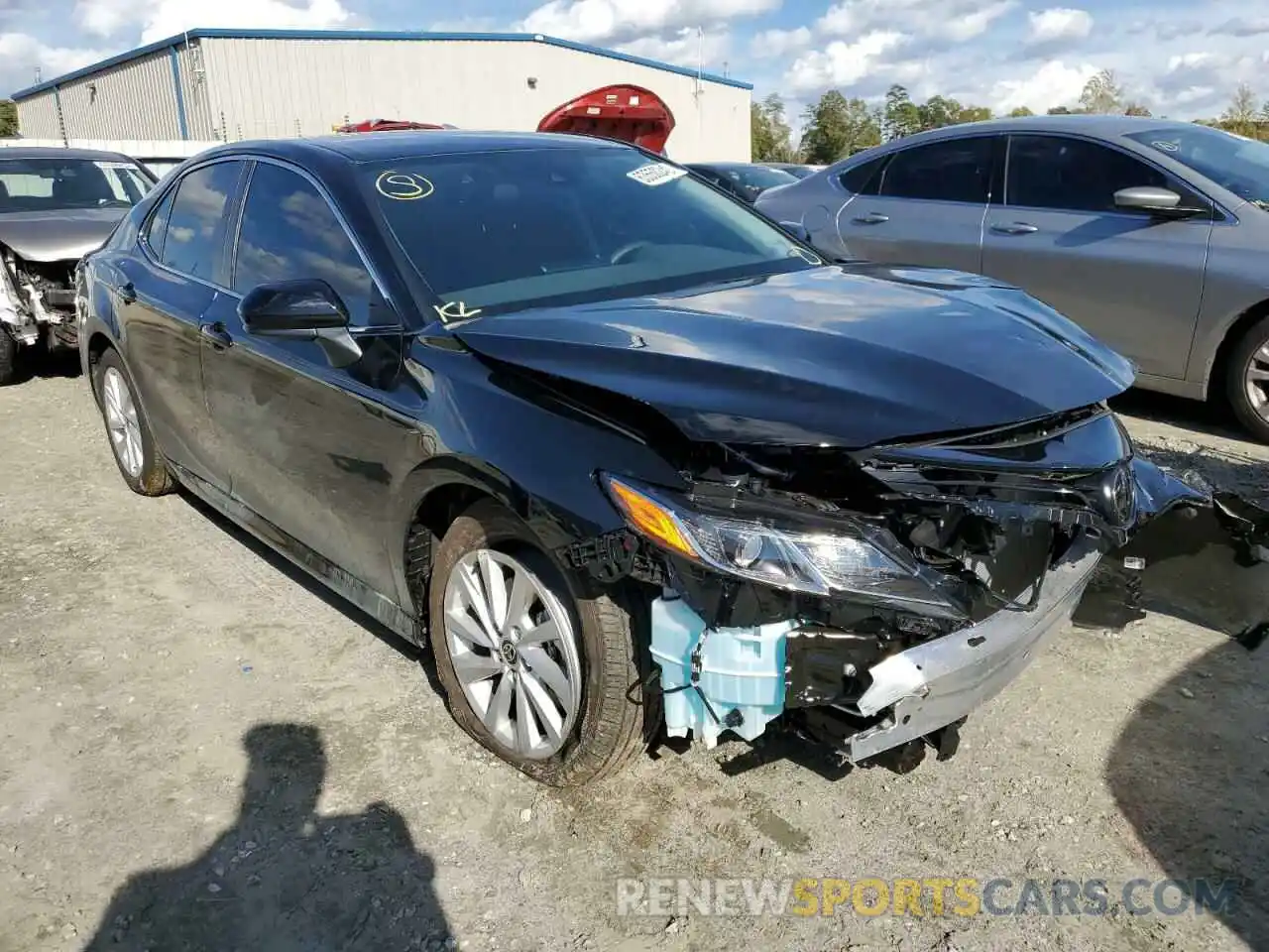 1 Photograph of a damaged car 4T1C11AK6NU718065 TOYOTA CAMRY 2022