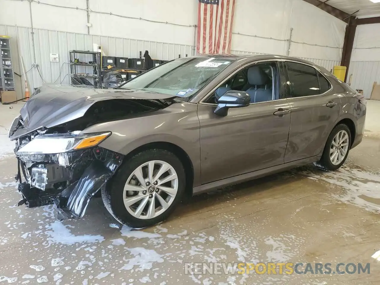1 Photograph of a damaged car 4T1C11AK7NU055282 TOYOTA CAMRY 2022