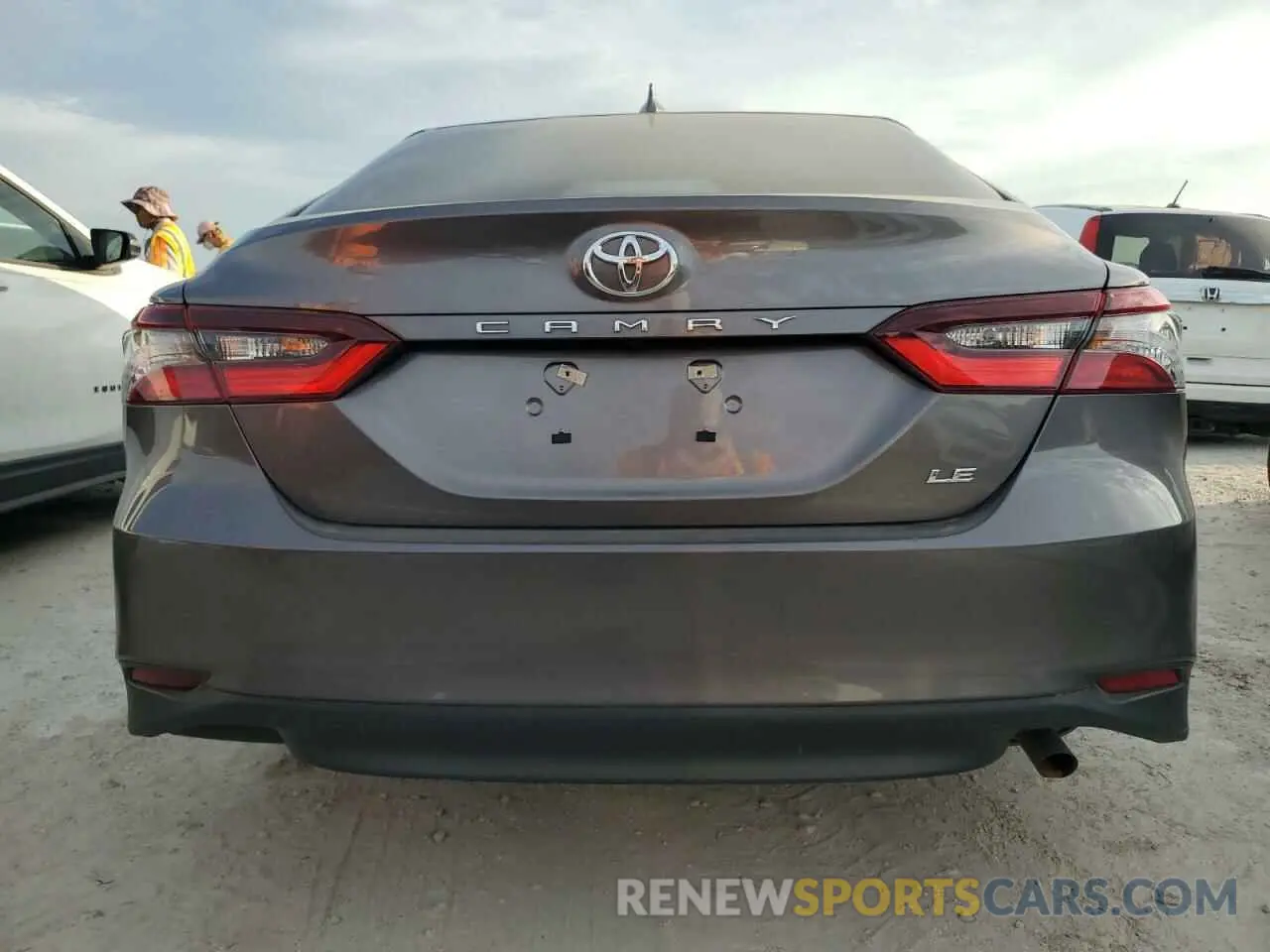 6 Photograph of a damaged car 4T1C11AK7NU063351 TOYOTA CAMRY 2022