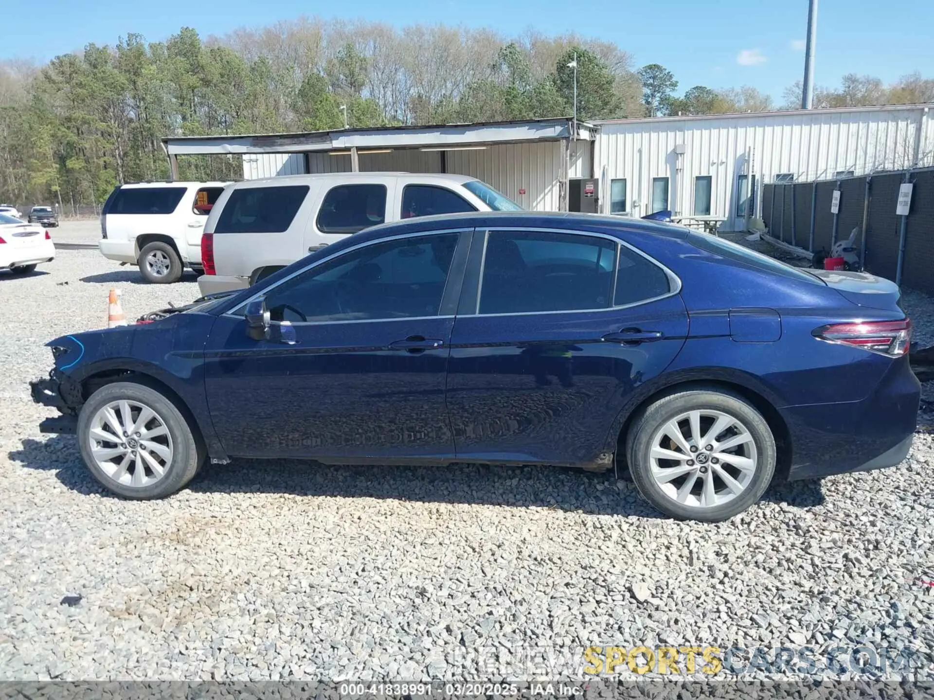 14 Photograph of a damaged car 4T1C11AK7NU642811 TOYOTA CAMRY 2022