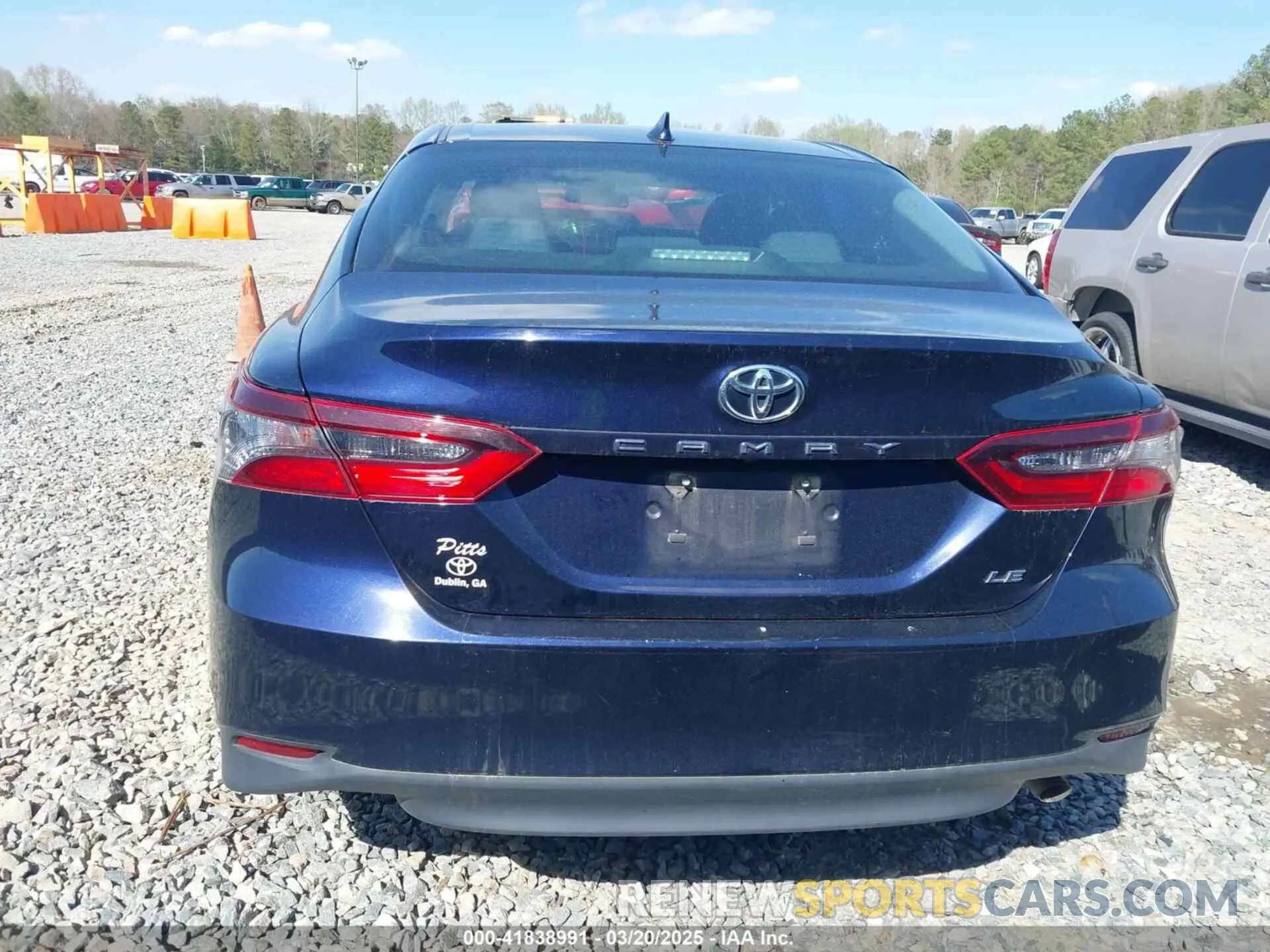 16 Photograph of a damaged car 4T1C11AK7NU642811 TOYOTA CAMRY 2022