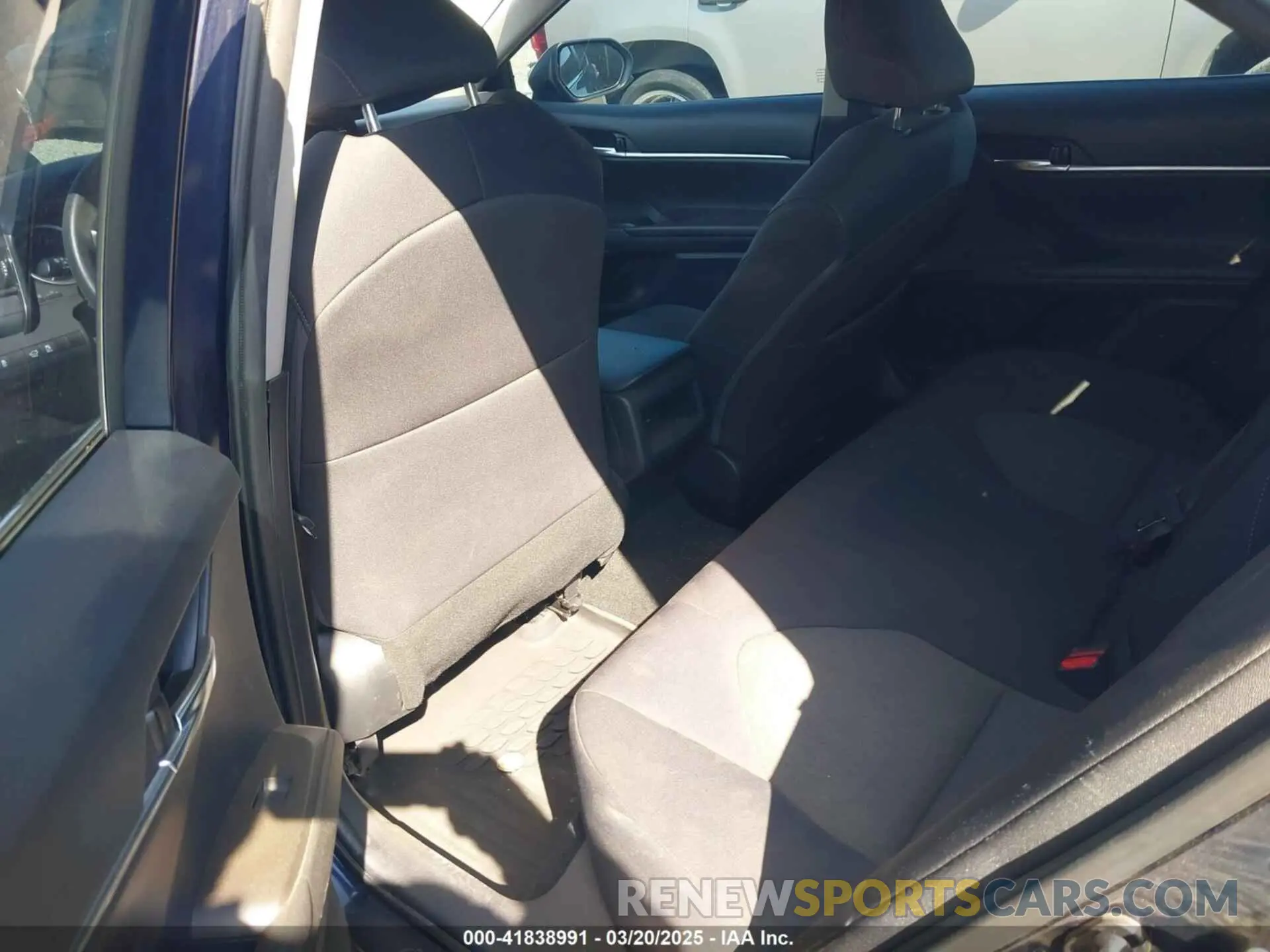 8 Photograph of a damaged car 4T1C11AK7NU642811 TOYOTA CAMRY 2022