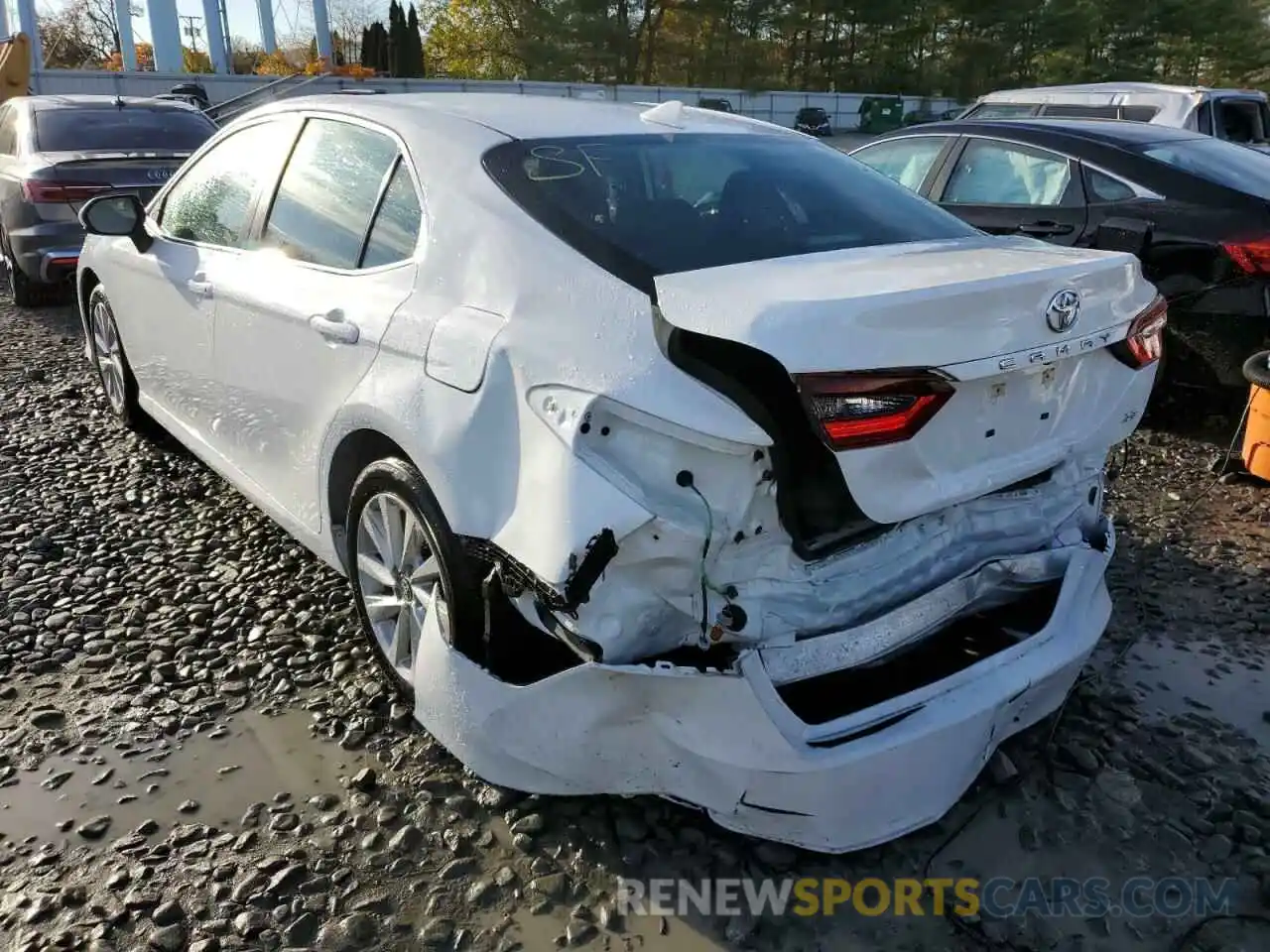 3 Photograph of a damaged car 4T1C11AK7NU650665 TOYOTA CAMRY 2022