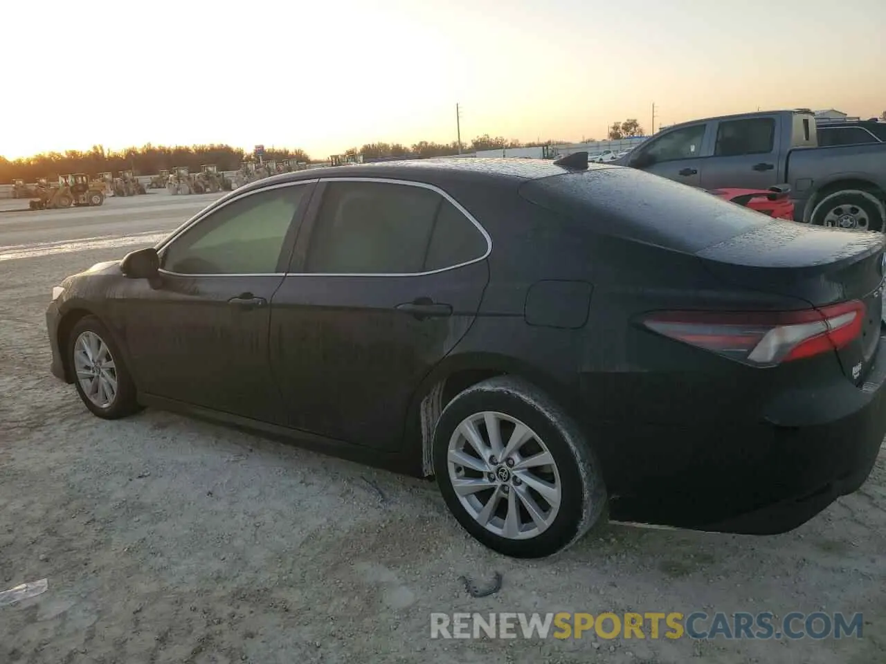 2 Photograph of a damaged car 4T1C11AK7NU656787 TOYOTA CAMRY 2022