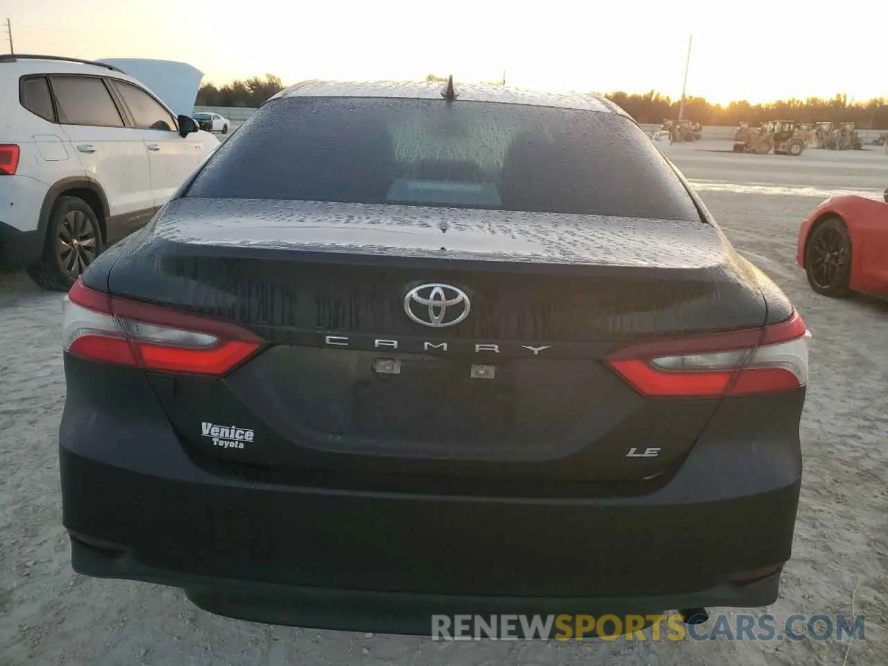 6 Photograph of a damaged car 4T1C11AK7NU656787 TOYOTA CAMRY 2022