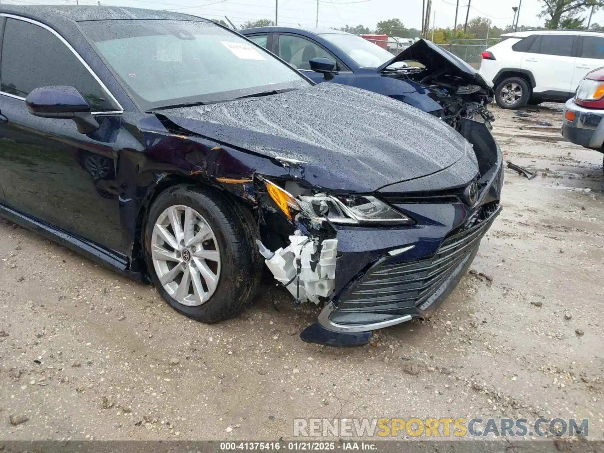 6 Photograph of a damaged car 4T1C11AK7NU659978 TOYOTA CAMRY 2022