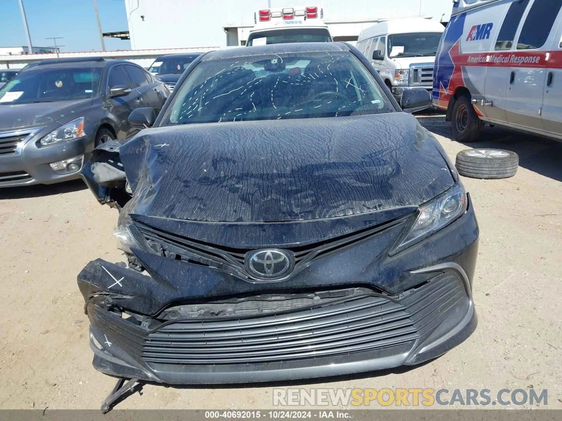 13 Photograph of a damaged car 4T1C11AK7NU663660 TOYOTA CAMRY 2022