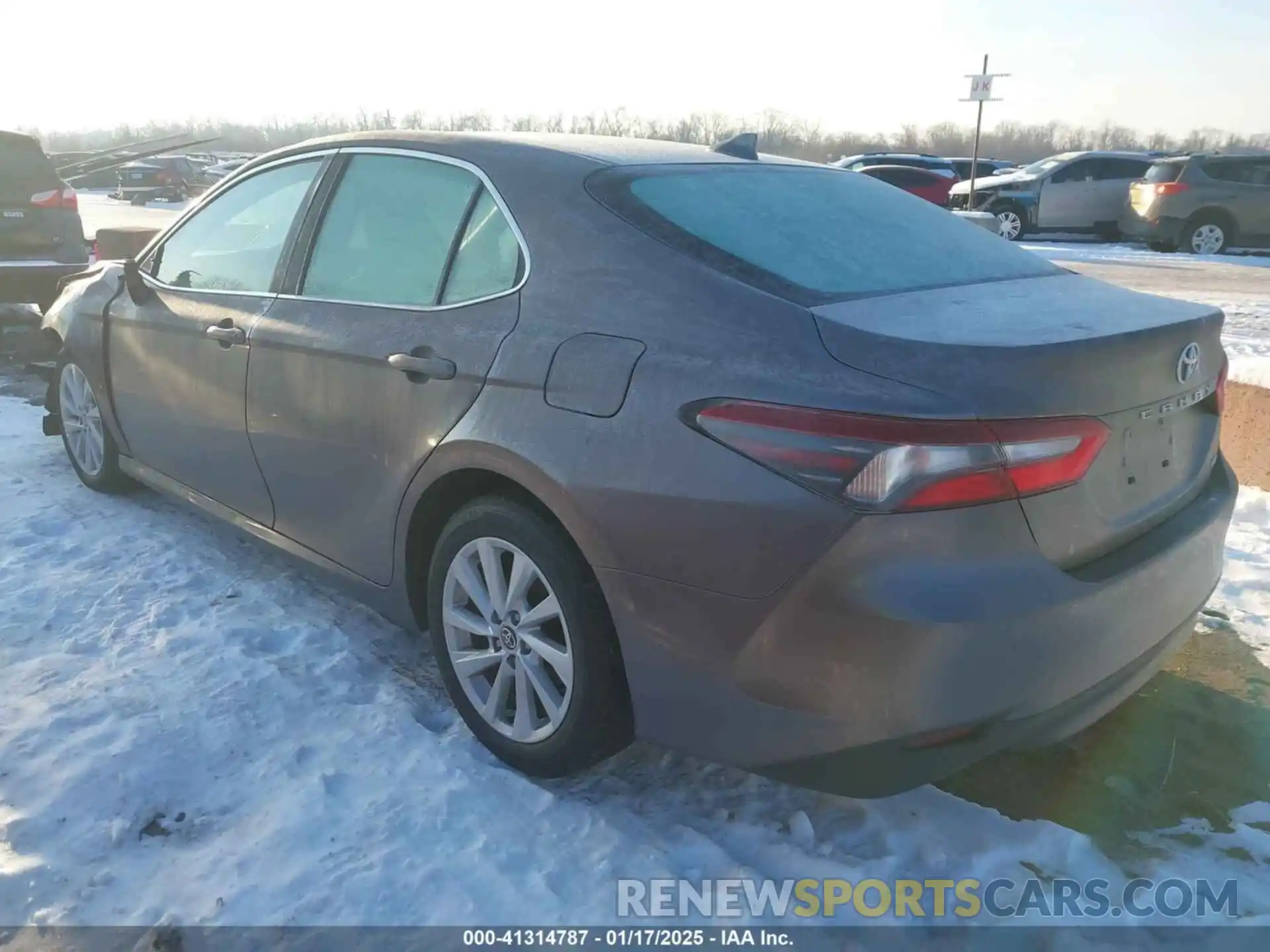 3 Photograph of a damaged car 4T1C11AK7NU674495 TOYOTA CAMRY 2022