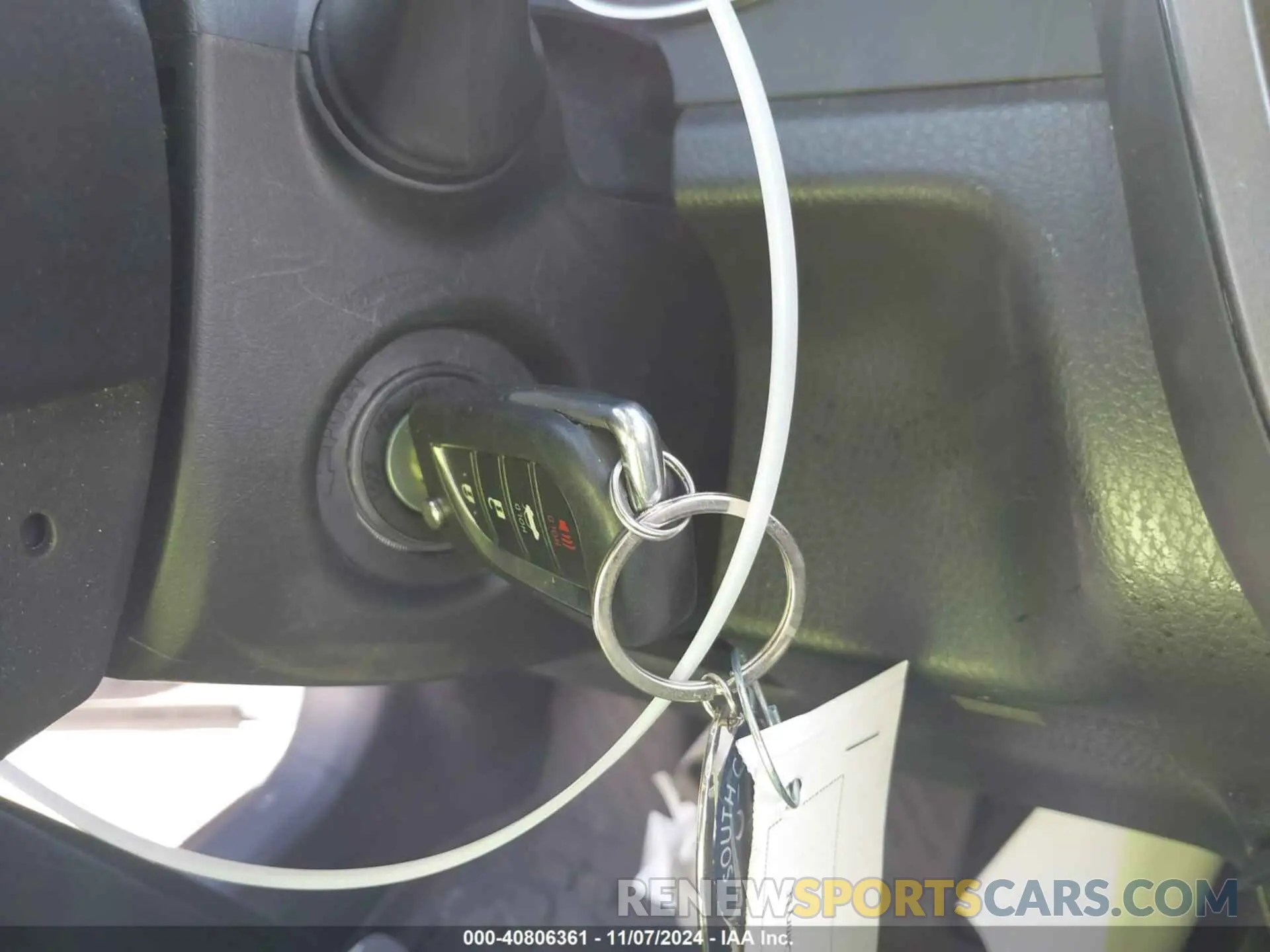 11 Photograph of a damaged car 4T1C11AK7NU697131 TOYOTA CAMRY 2022