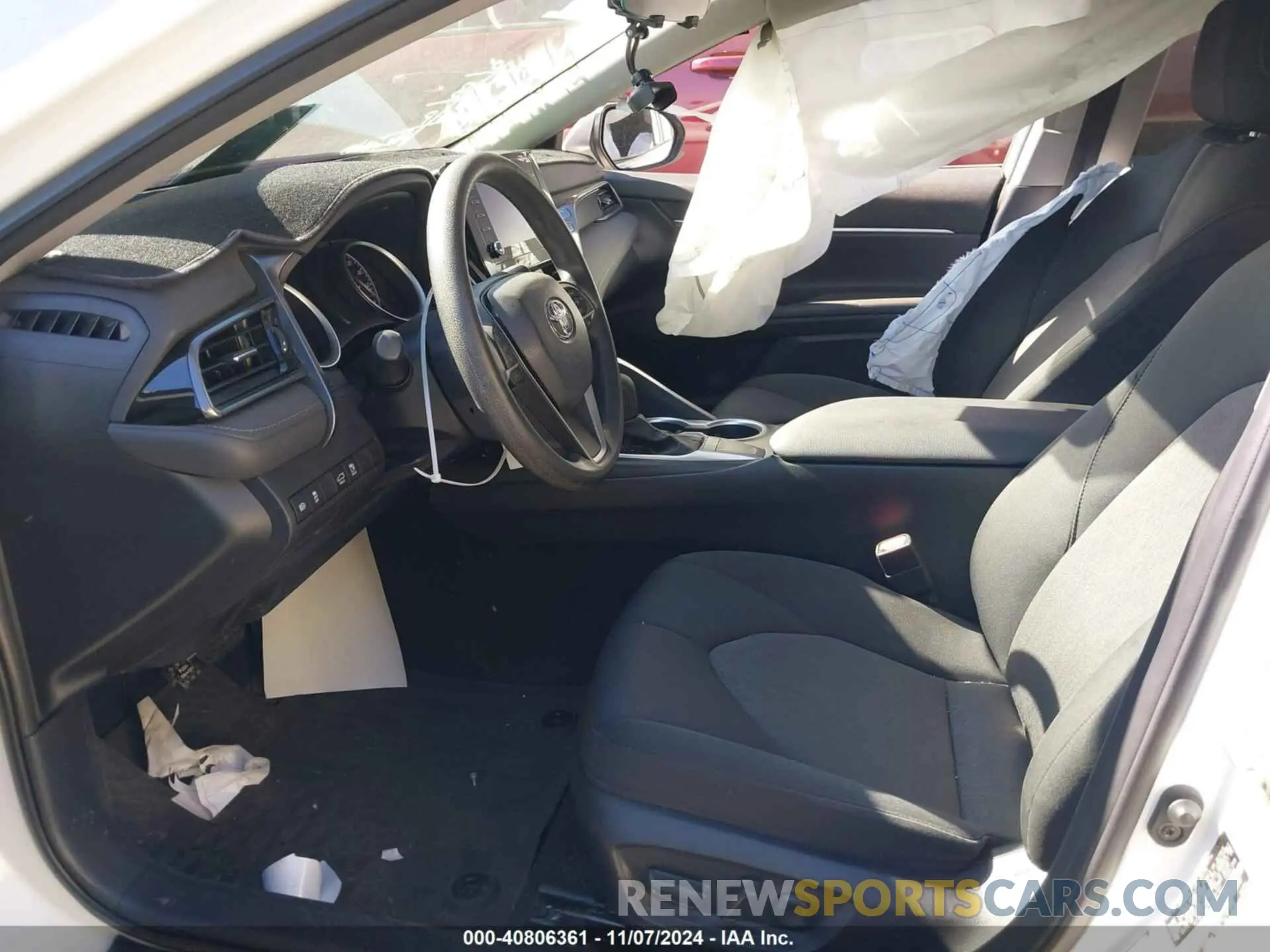 5 Photograph of a damaged car 4T1C11AK7NU697131 TOYOTA CAMRY 2022