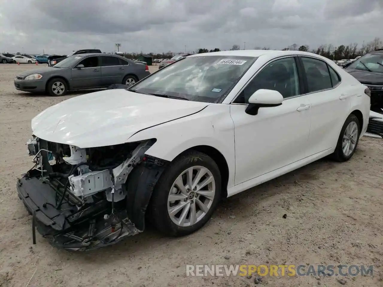 1 Photograph of a damaged car 4T1C11AK8NU060510 TOYOTA CAMRY 2022