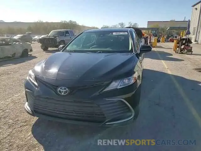 13 Photograph of a damaged car 4T1C11AK8NU624012 TOYOTA CAMRY 2022