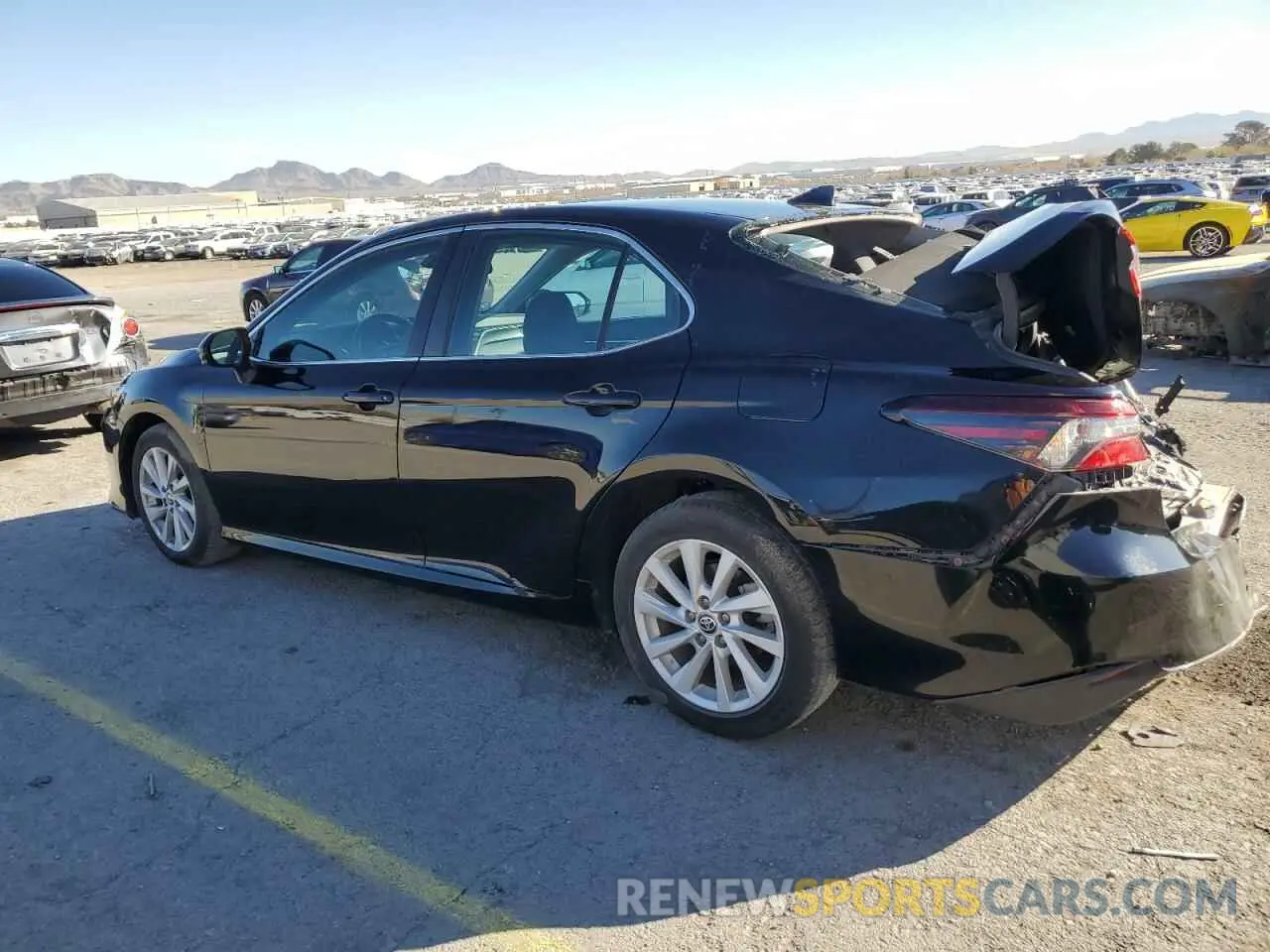 2 Photograph of a damaged car 4T1C11AK8NU624012 TOYOTA CAMRY 2022
