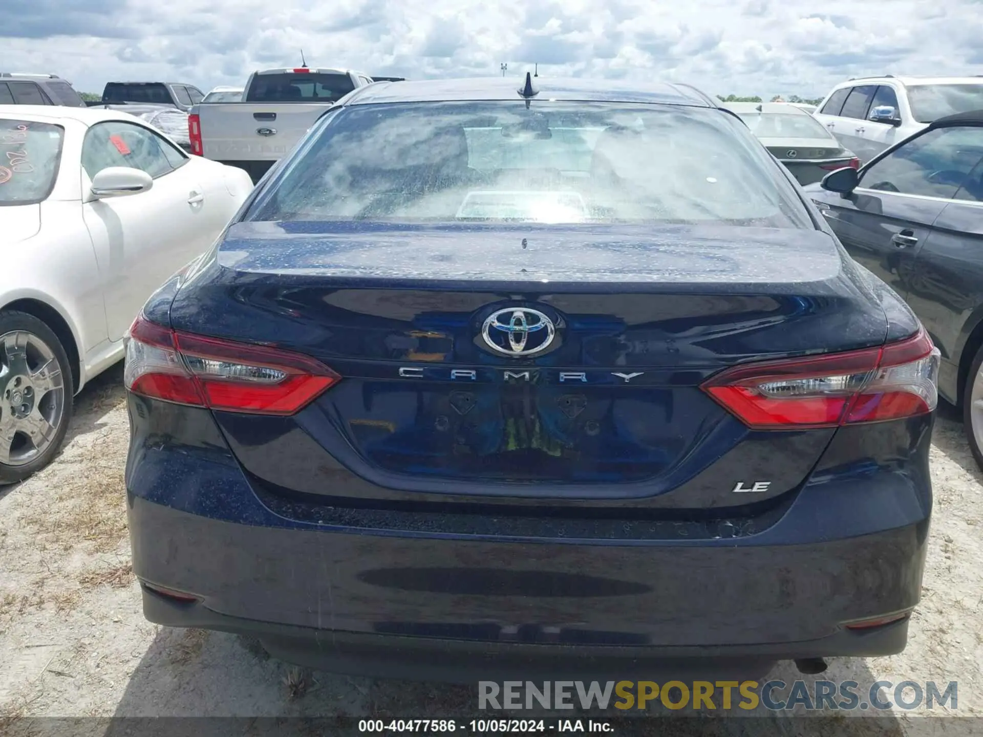 16 Photograph of a damaged car 4T1C11AK8NU632109 TOYOTA CAMRY 2022
