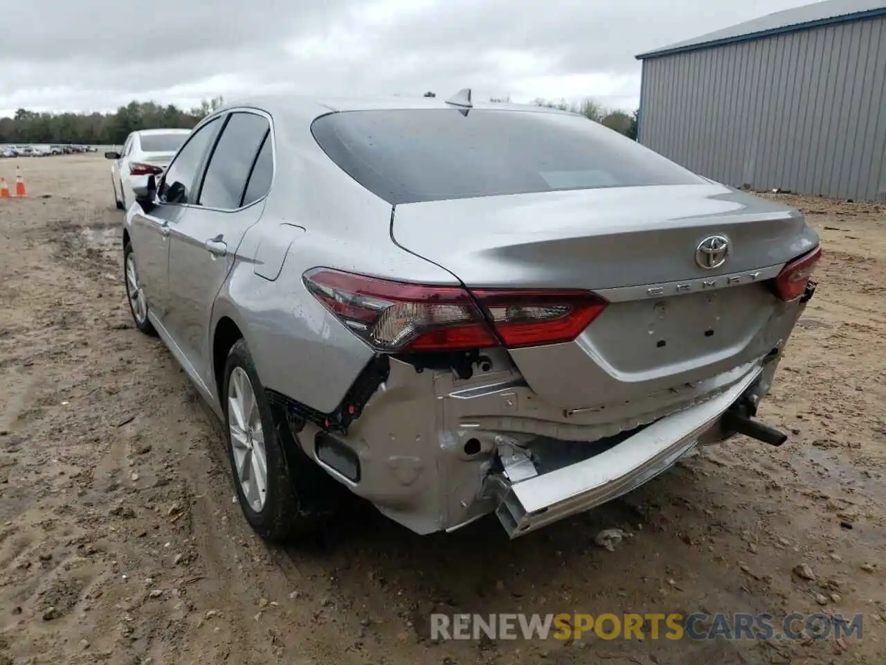 3 Photograph of a damaged car 4T1C11AK8NU635768 TOYOTA CAMRY 2022