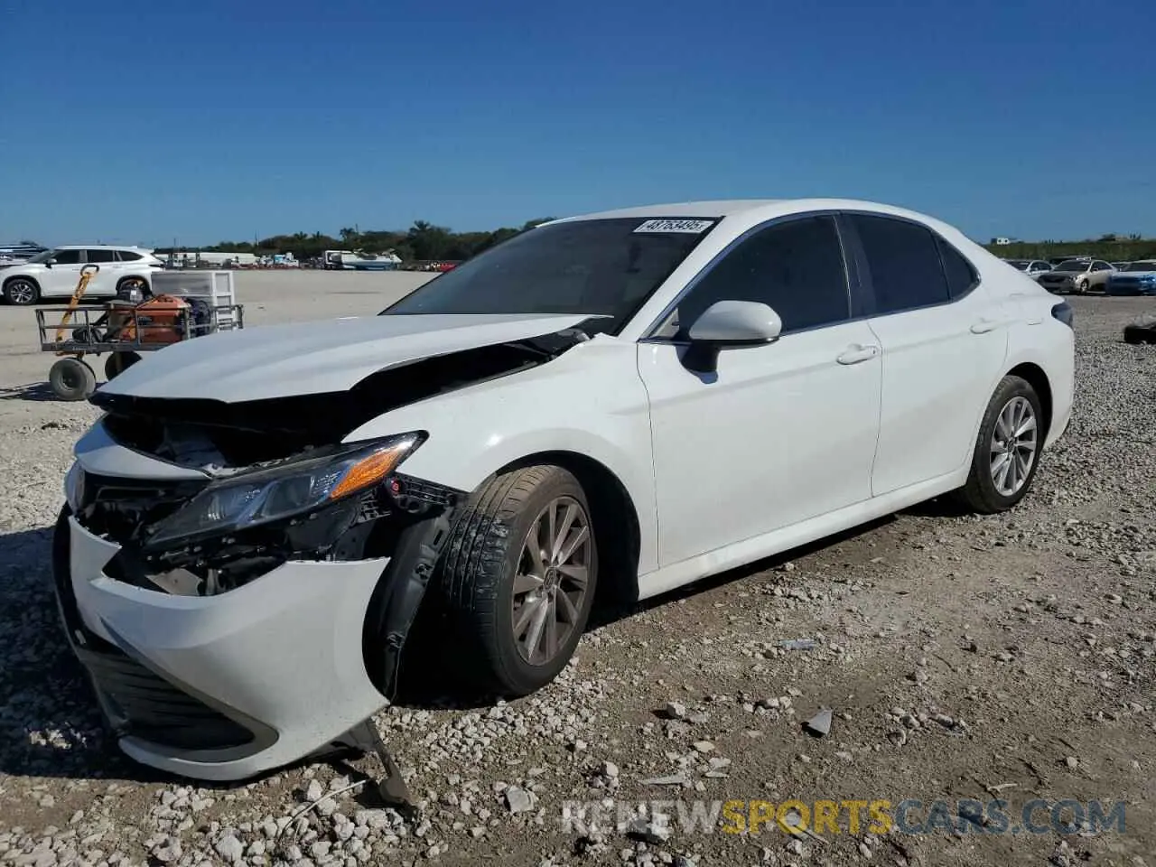 1 Photograph of a damaged car 4T1C11AK8NU638105 TOYOTA CAMRY 2022