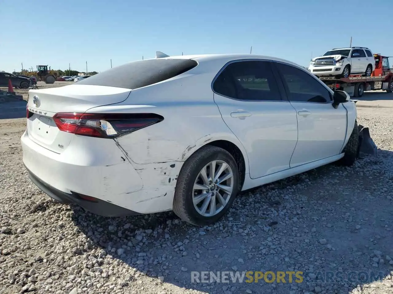 3 Photograph of a damaged car 4T1C11AK8NU638105 TOYOTA CAMRY 2022