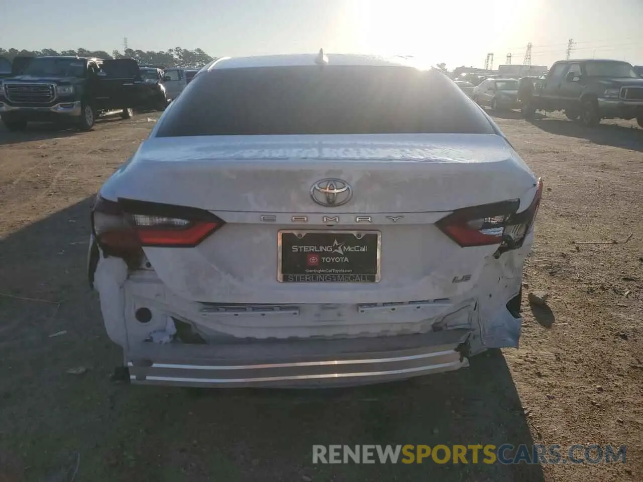 6 Photograph of a damaged car 4T1C11AK8NU647788 TOYOTA CAMRY 2022