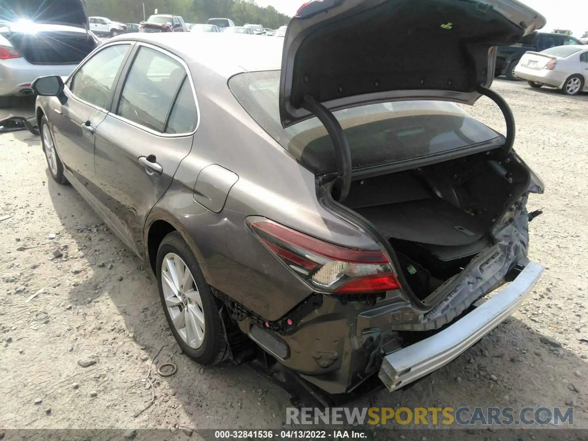 3 Photograph of a damaged car 4T1C11AK8NU652456 TOYOTA CAMRY 2022