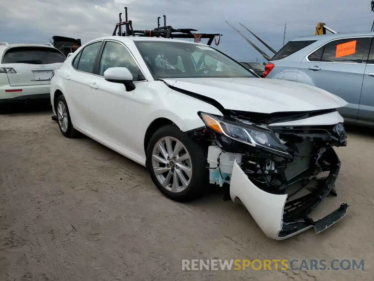 4 Photograph of a damaged car 4T1C11AK8NU665823 TOYOTA CAMRY 2022