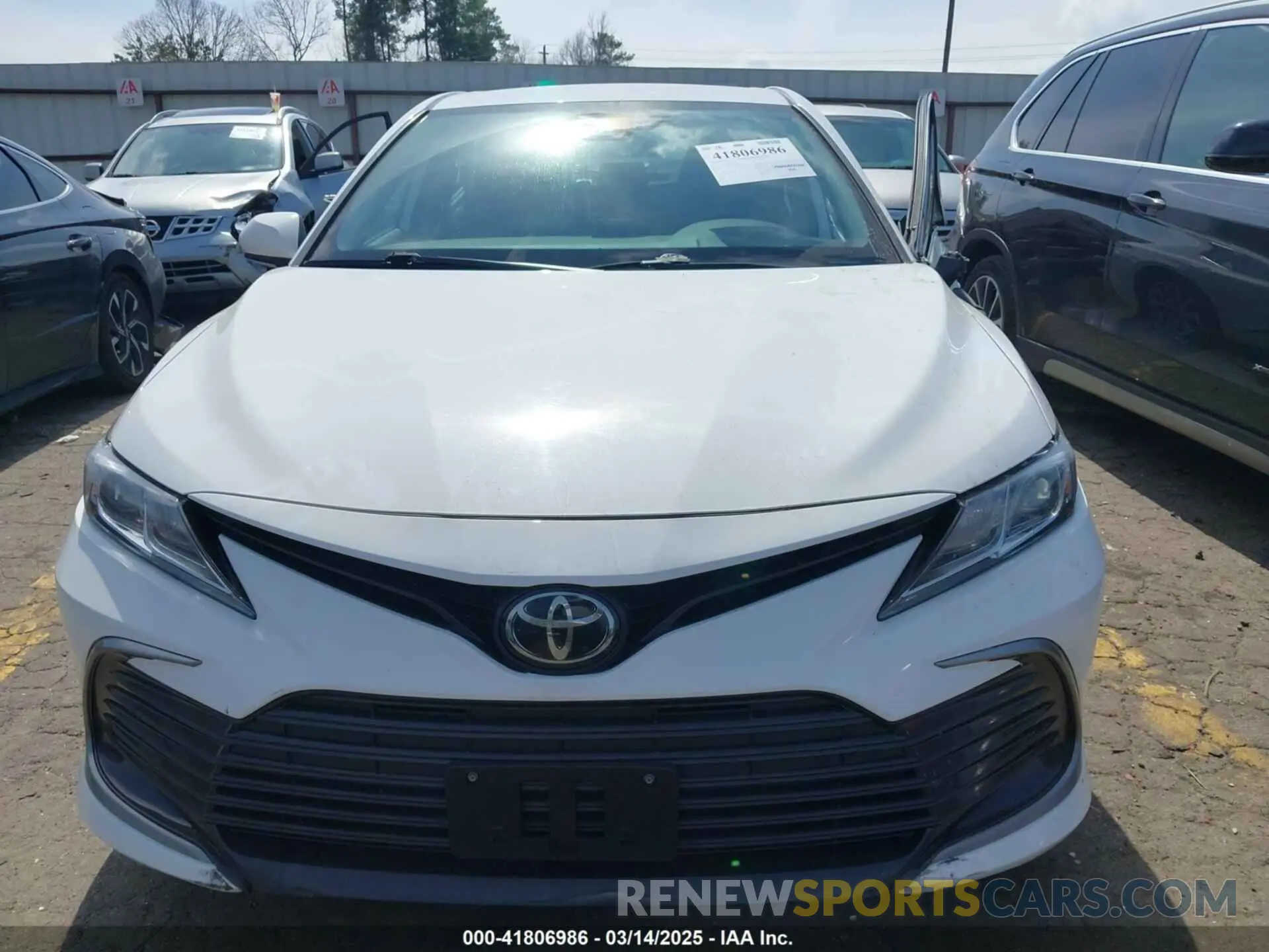 12 Photograph of a damaged car 4T1C11AK8NU684582 TOYOTA CAMRY 2022