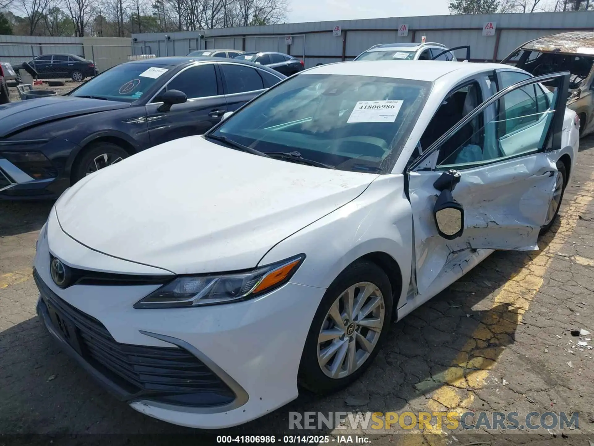 2 Photograph of a damaged car 4T1C11AK8NU684582 TOYOTA CAMRY 2022