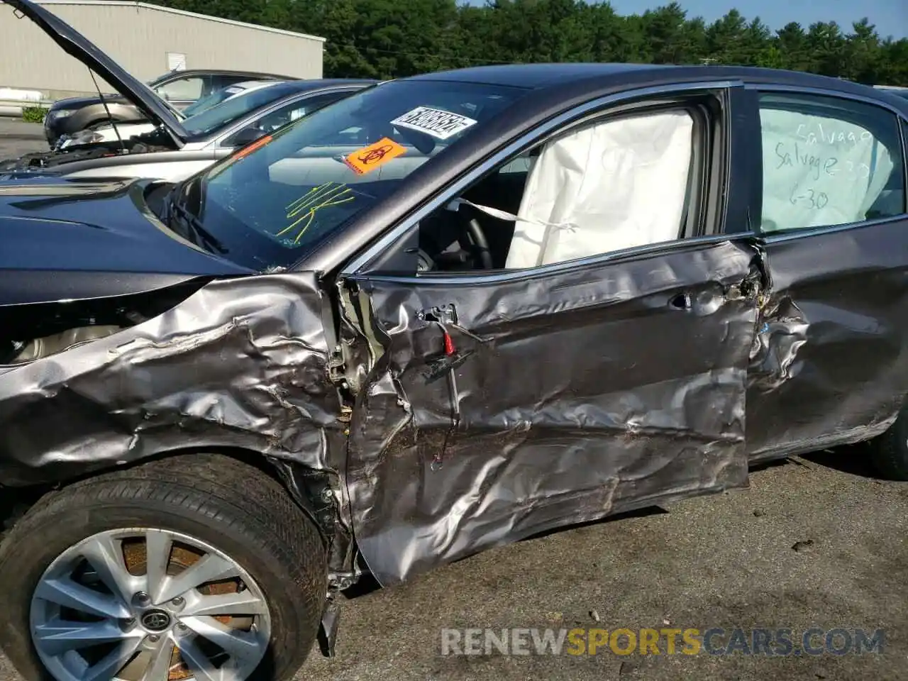 10 Photograph of a damaged car 4T1C11AK8NU687854 TOYOTA CAMRY 2022