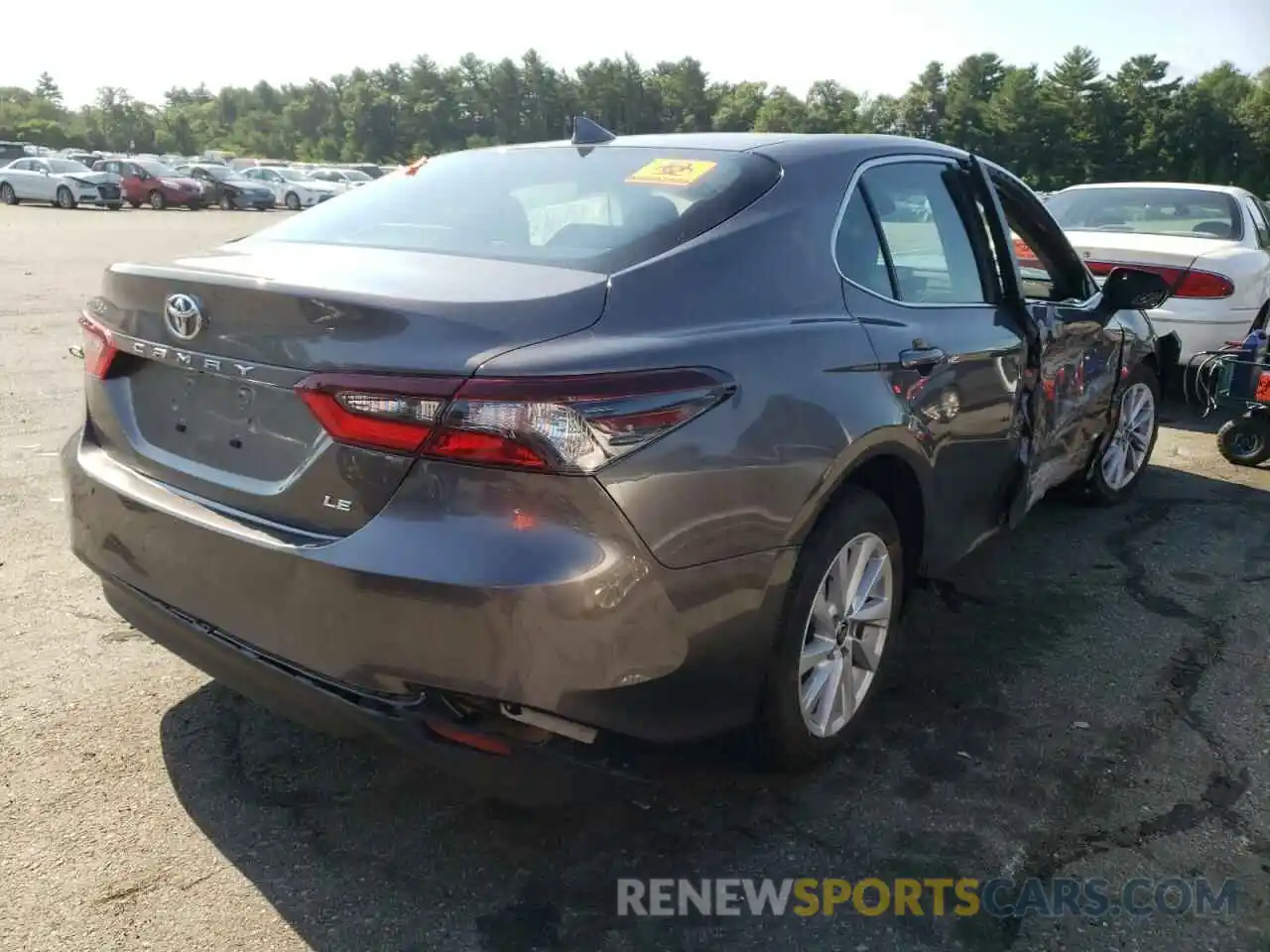 4 Photograph of a damaged car 4T1C11AK8NU687854 TOYOTA CAMRY 2022