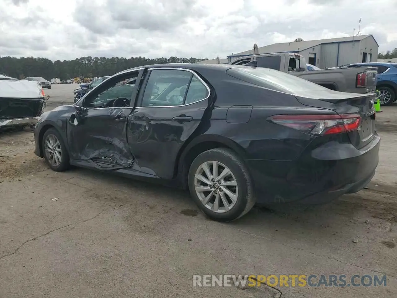 2 Photograph of a damaged car 4T1C11AK8NU691726 TOYOTA CAMRY 2022