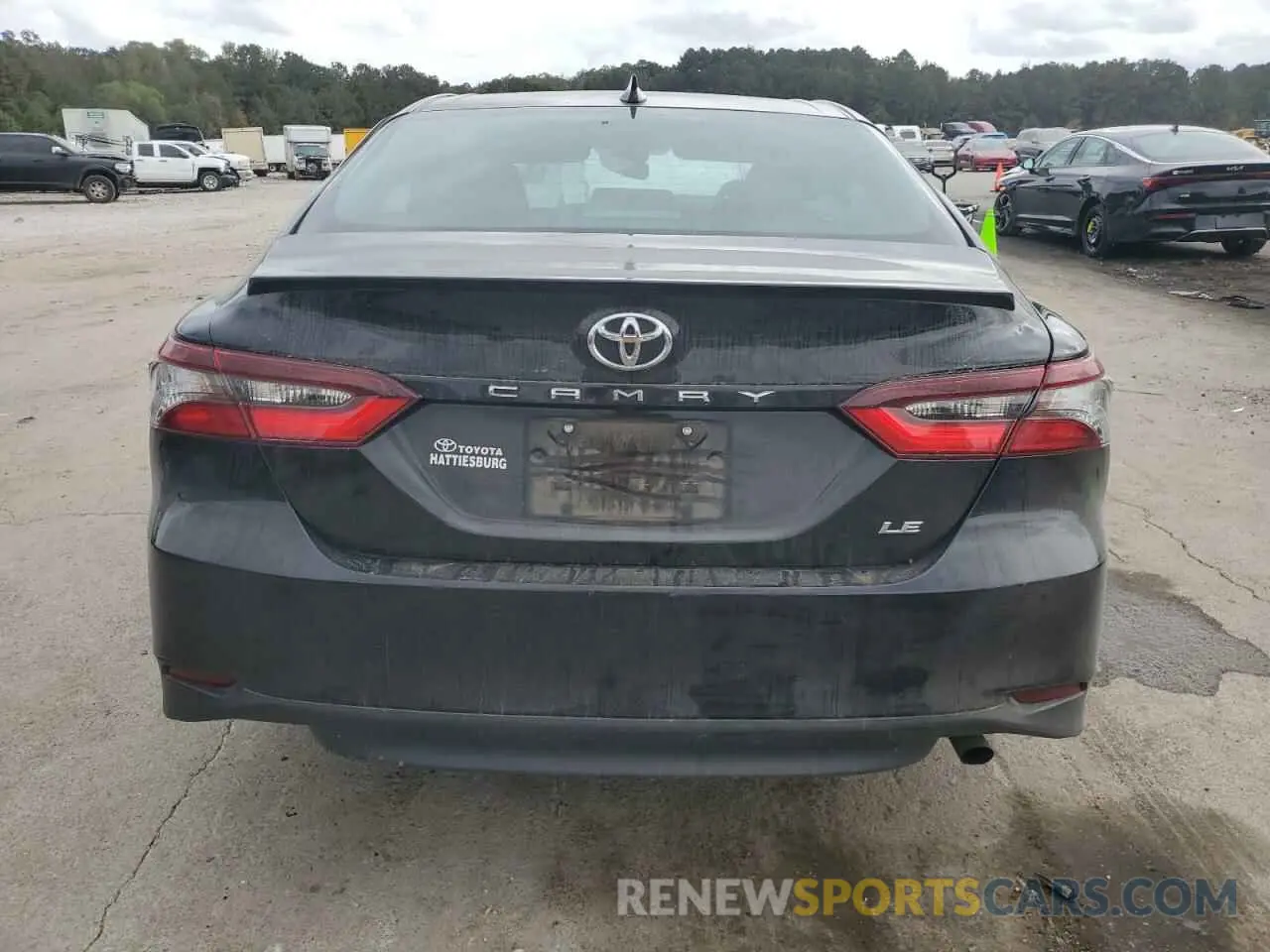 6 Photograph of a damaged car 4T1C11AK8NU691726 TOYOTA CAMRY 2022