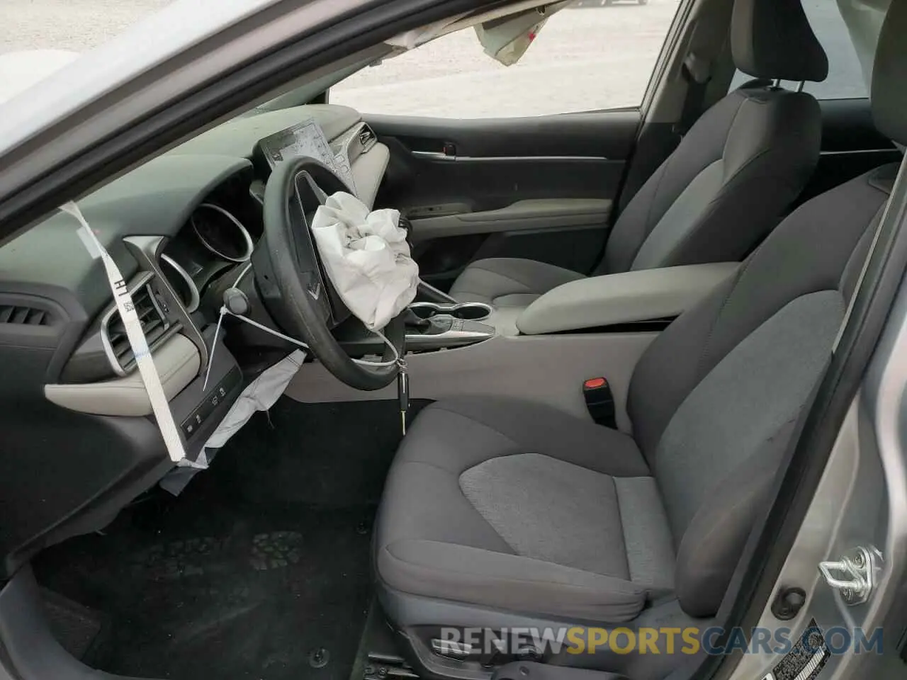 7 Photograph of a damaged car 4T1C11AK8NU700814 TOYOTA CAMRY 2022