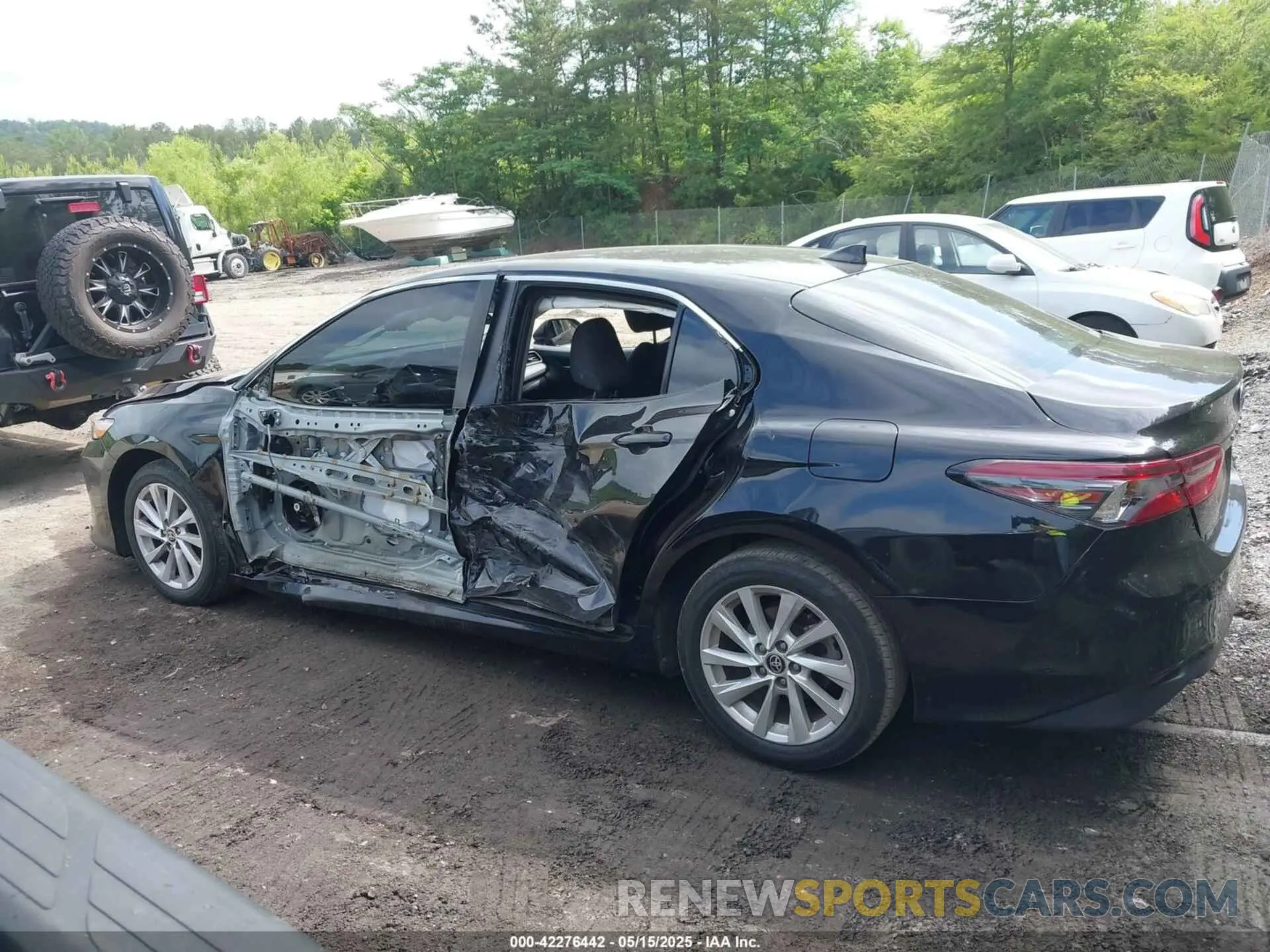 15 Photograph of a damaged car 4T1C11AK8NU716222 TOYOTA CAMRY 2022