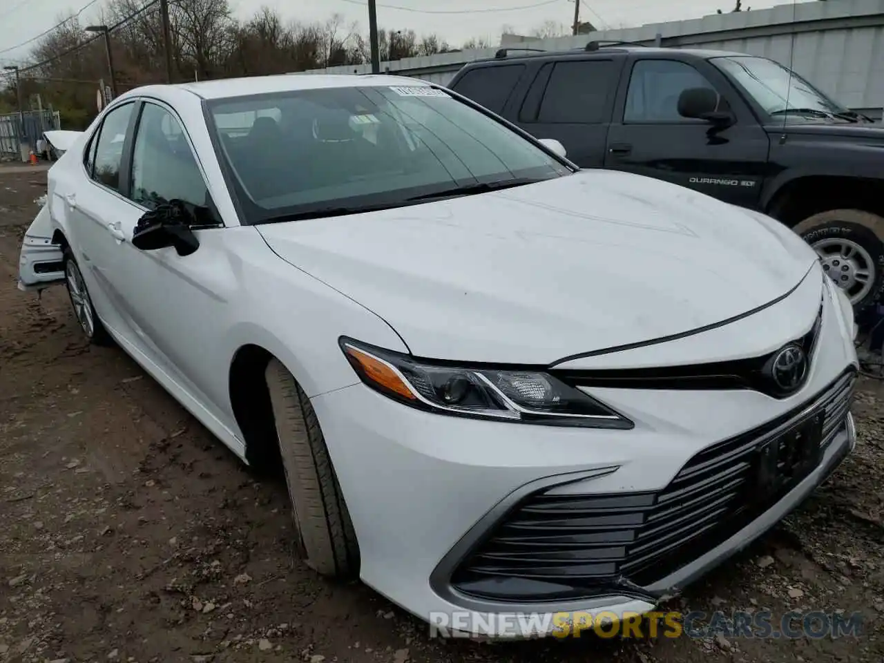 4 Photograph of a damaged car 4T1C11AK9NU016791 TOYOTA CAMRY 2022