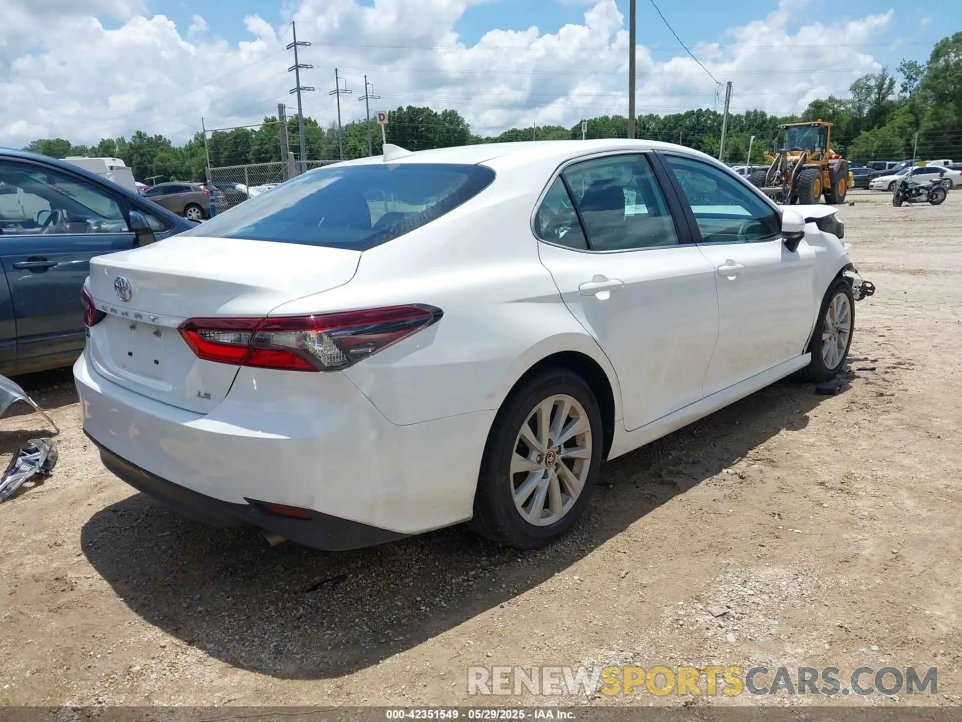 4 Photograph of a damaged car 4T1C11AK9NU017360 TOYOTA CAMRY 2022
