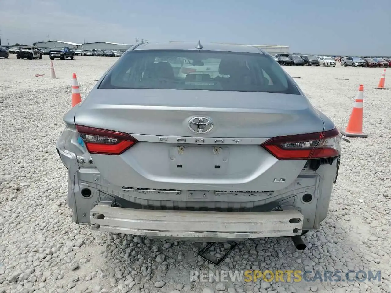 6 Photograph of a damaged car 4T1C11AK9NU074044 TOYOTA CAMRY 2022