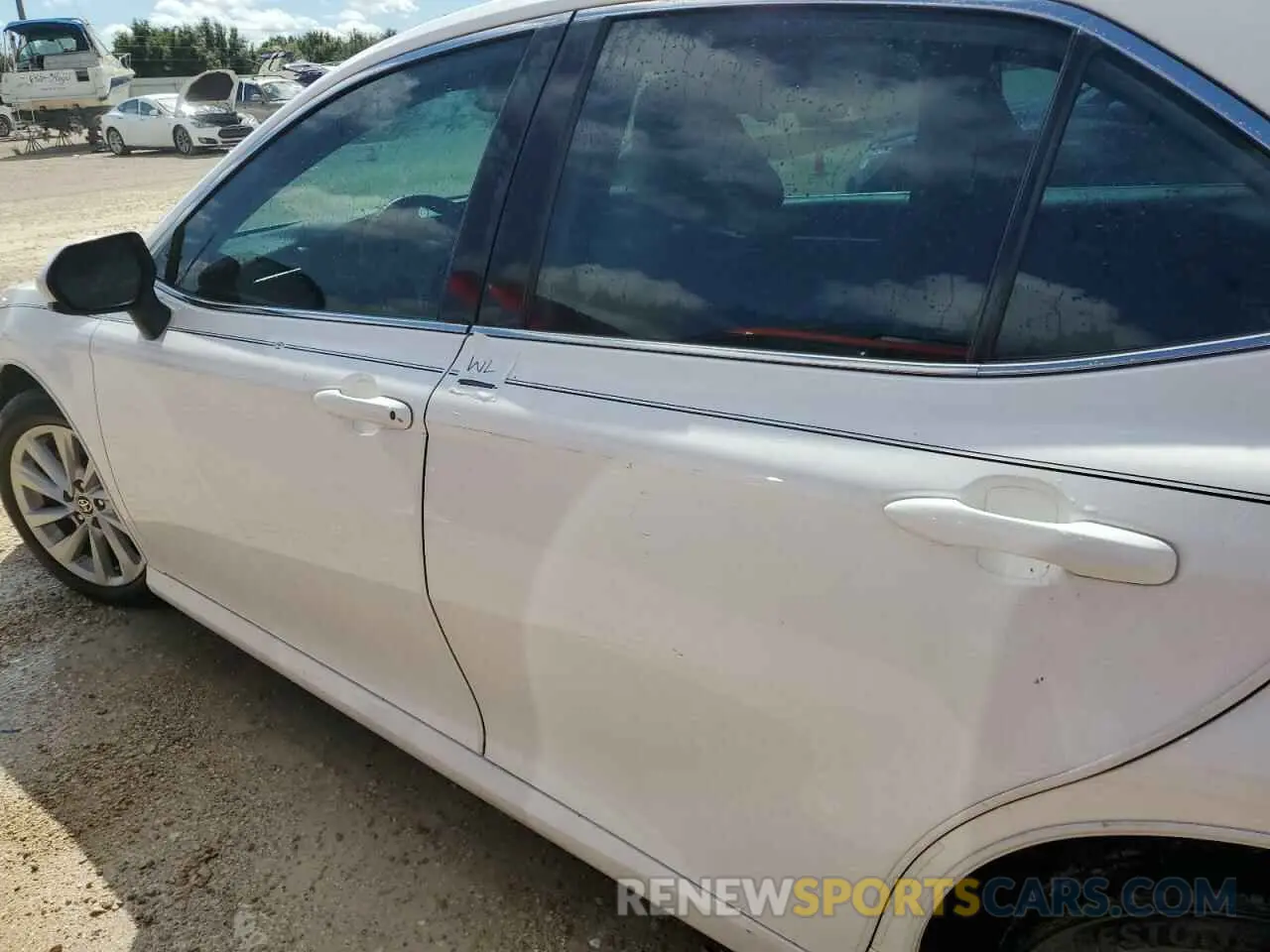 12 Photograph of a damaged car 4T1C11AK9NU618736 TOYOTA CAMRY 2022