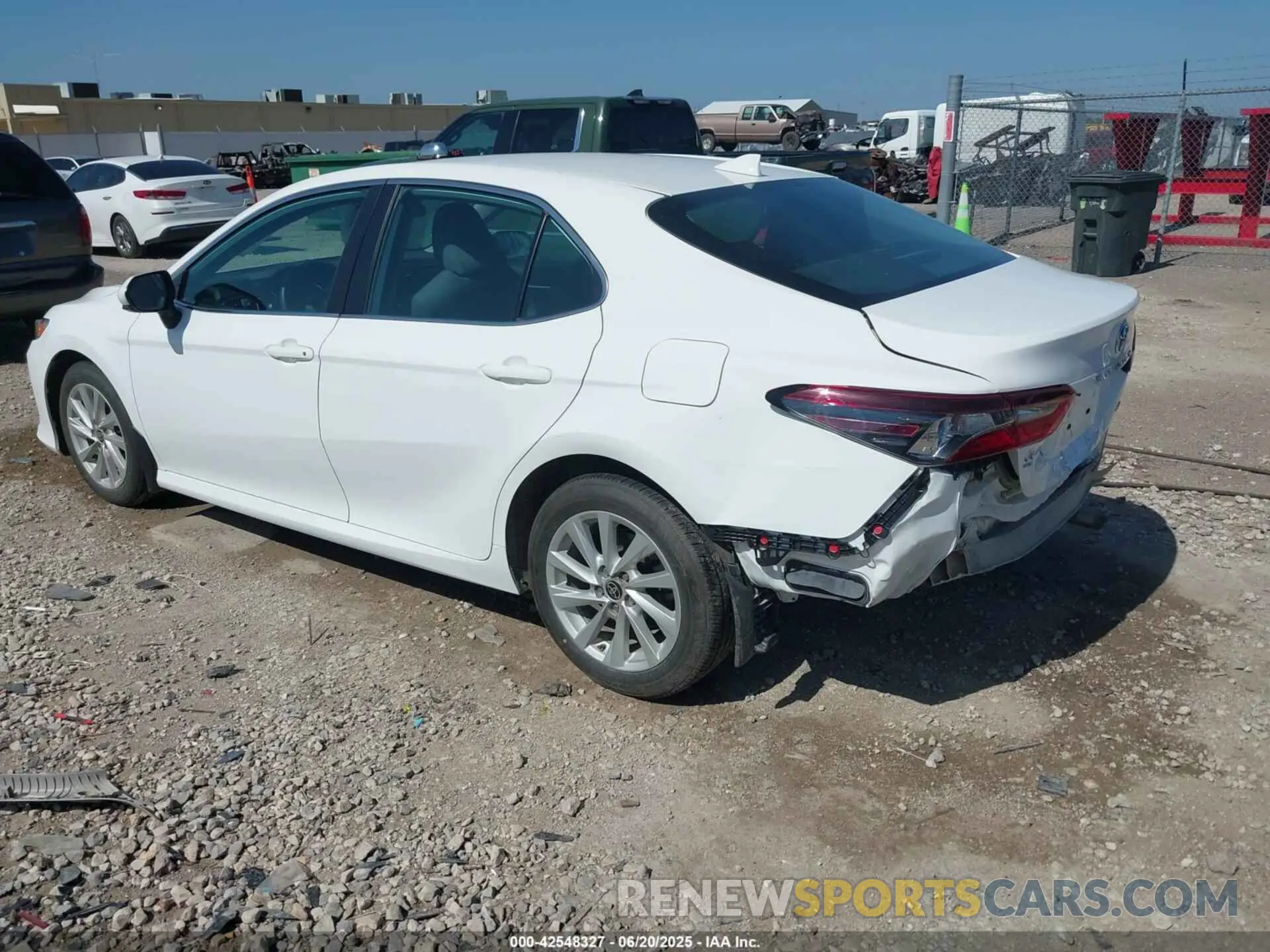 3 Photograph of a damaged car 4T1C11AK9NU621524 TOYOTA CAMRY 2022
