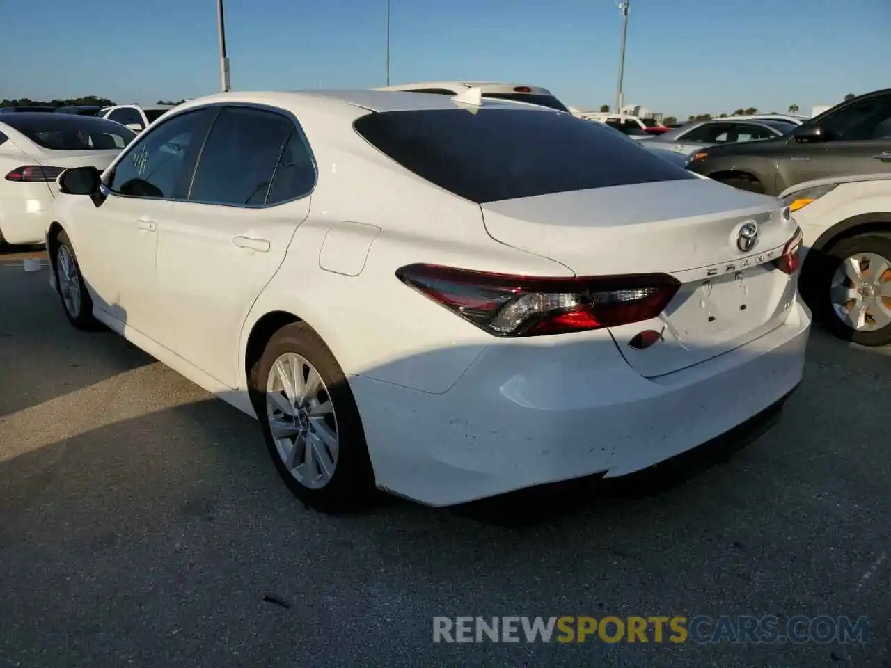 3 Photograph of a damaged car 4T1C11AK9NU628120 TOYOTA CAMRY 2022