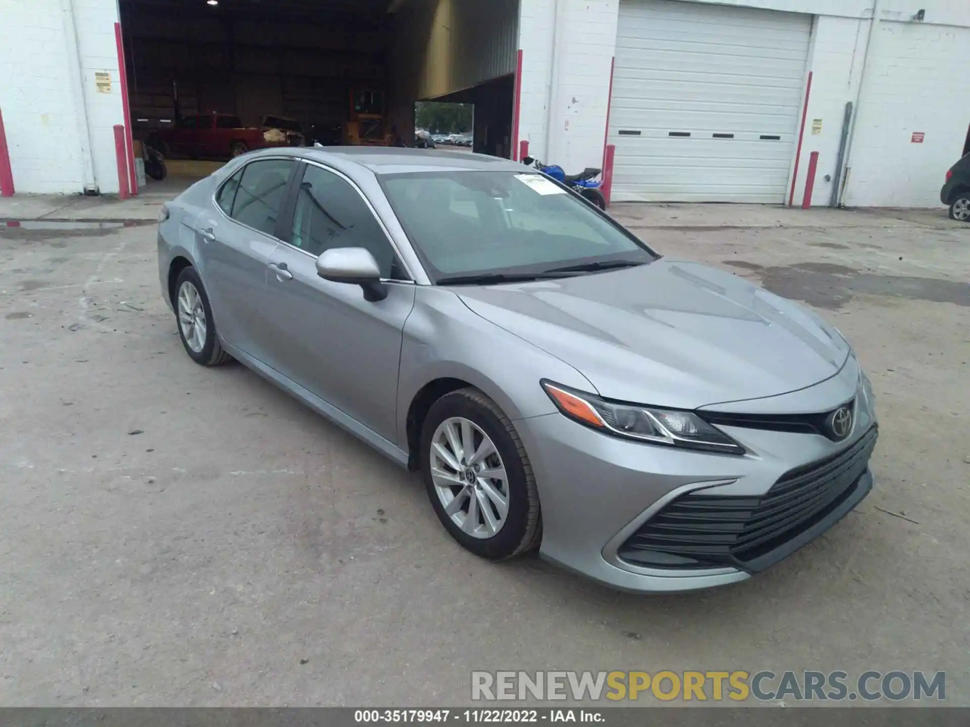 1 Photograph of a damaged car 4T1C11AK9NU628893 TOYOTA CAMRY 2022