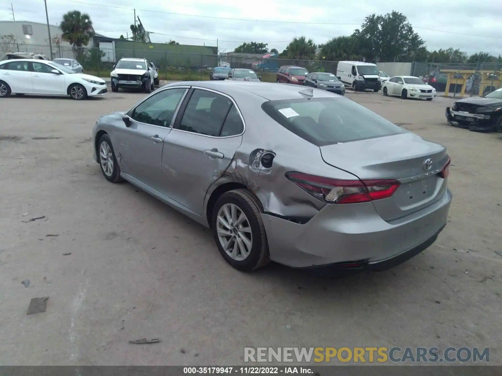 3 Photograph of a damaged car 4T1C11AK9NU628893 TOYOTA CAMRY 2022