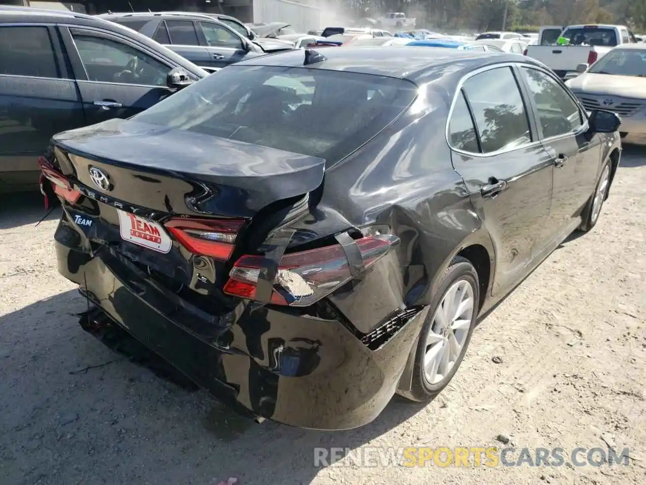 4 Photograph of a damaged car 4T1C11AK9NU633608 TOYOTA CAMRY 2022