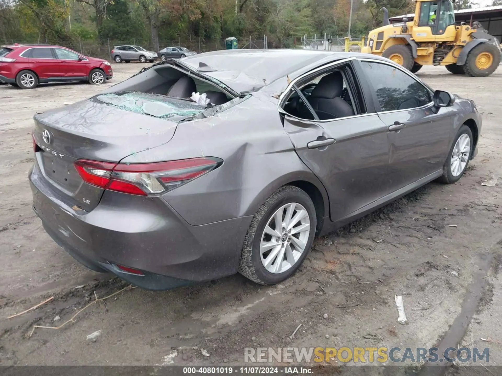 4 Photograph of a damaged car 4T1C11AK9NU637500 TOYOTA CAMRY 2022