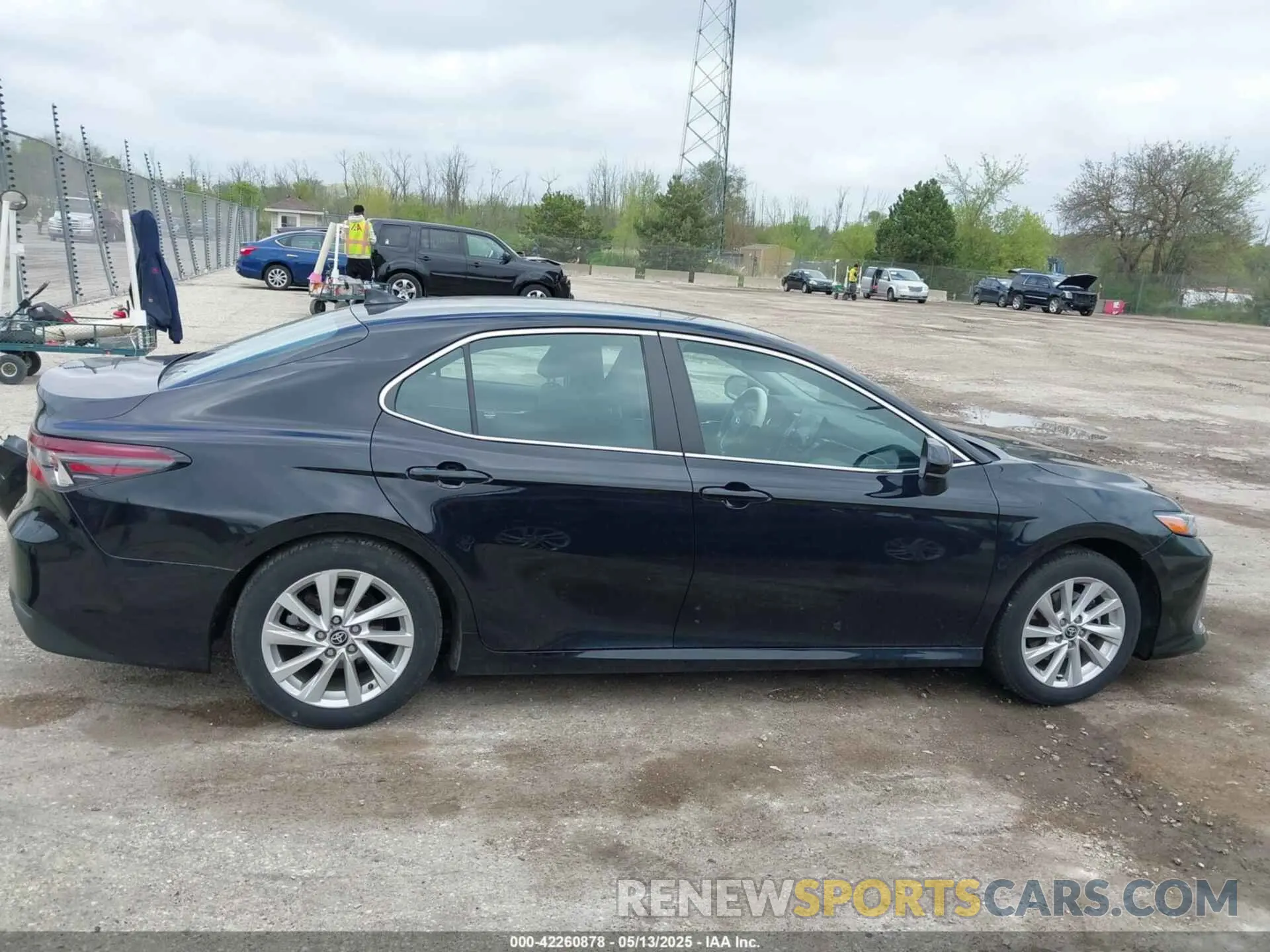 13 Photograph of a damaged car 4T1C11AK9NU650716 TOYOTA CAMRY 2022