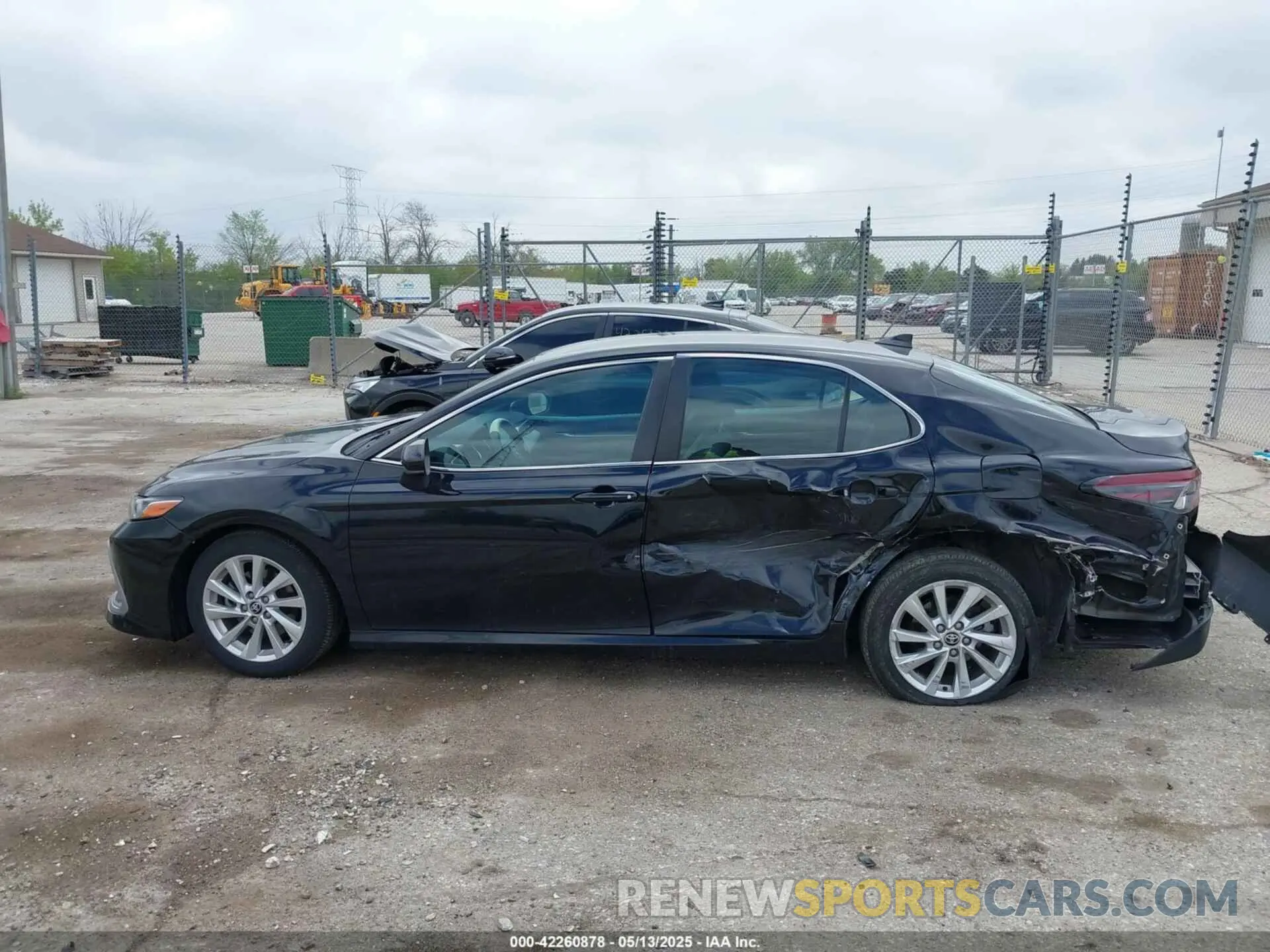 14 Photograph of a damaged car 4T1C11AK9NU650716 TOYOTA CAMRY 2022