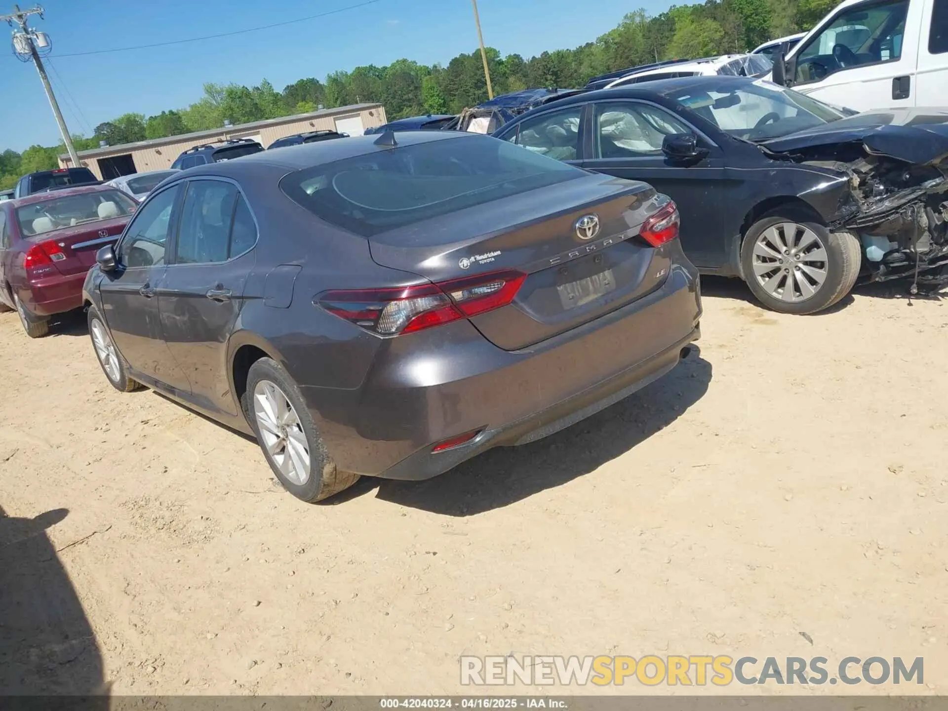 3 Photograph of a damaged car 4T1C11AK9NU667533 TOYOTA CAMRY 2022