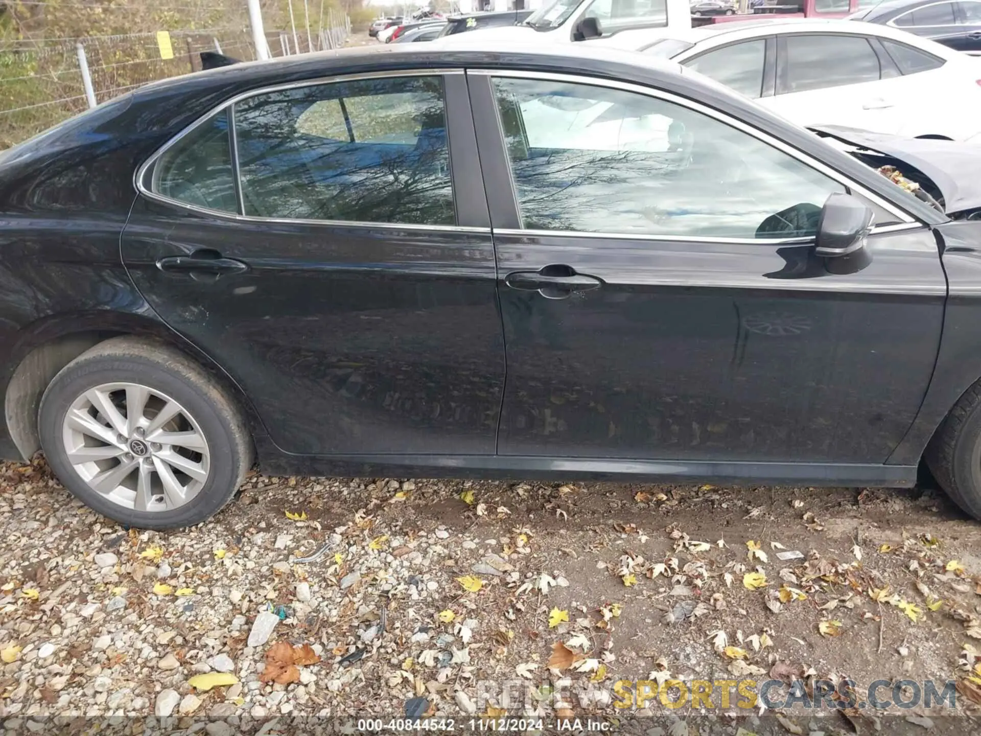13 Photograph of a damaged car 4T1C11AK9NU672683 TOYOTA CAMRY 2022