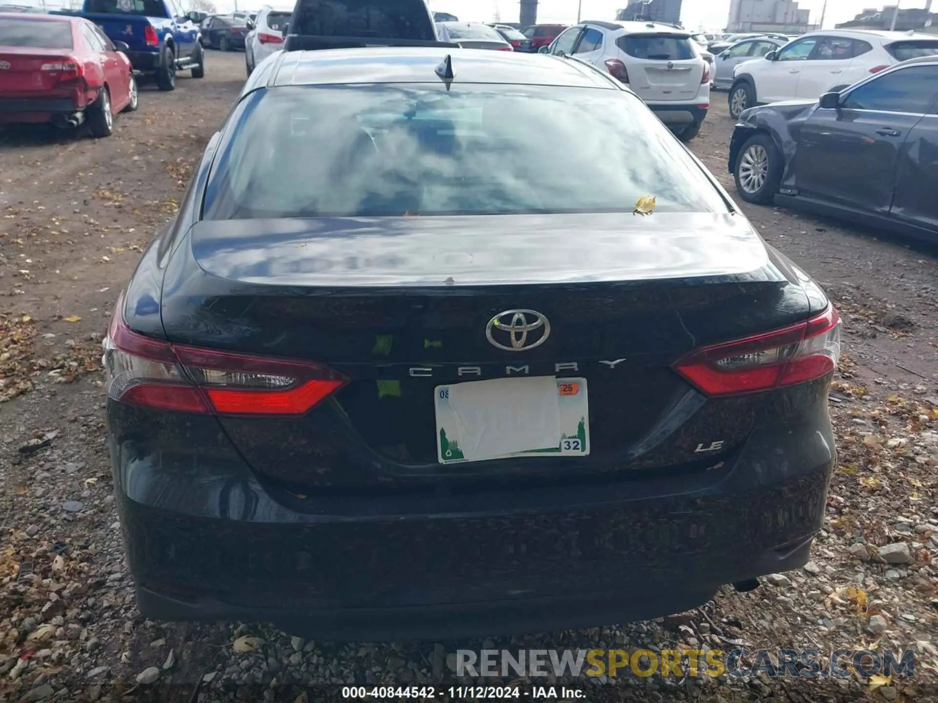 16 Photograph of a damaged car 4T1C11AK9NU672683 TOYOTA CAMRY 2022