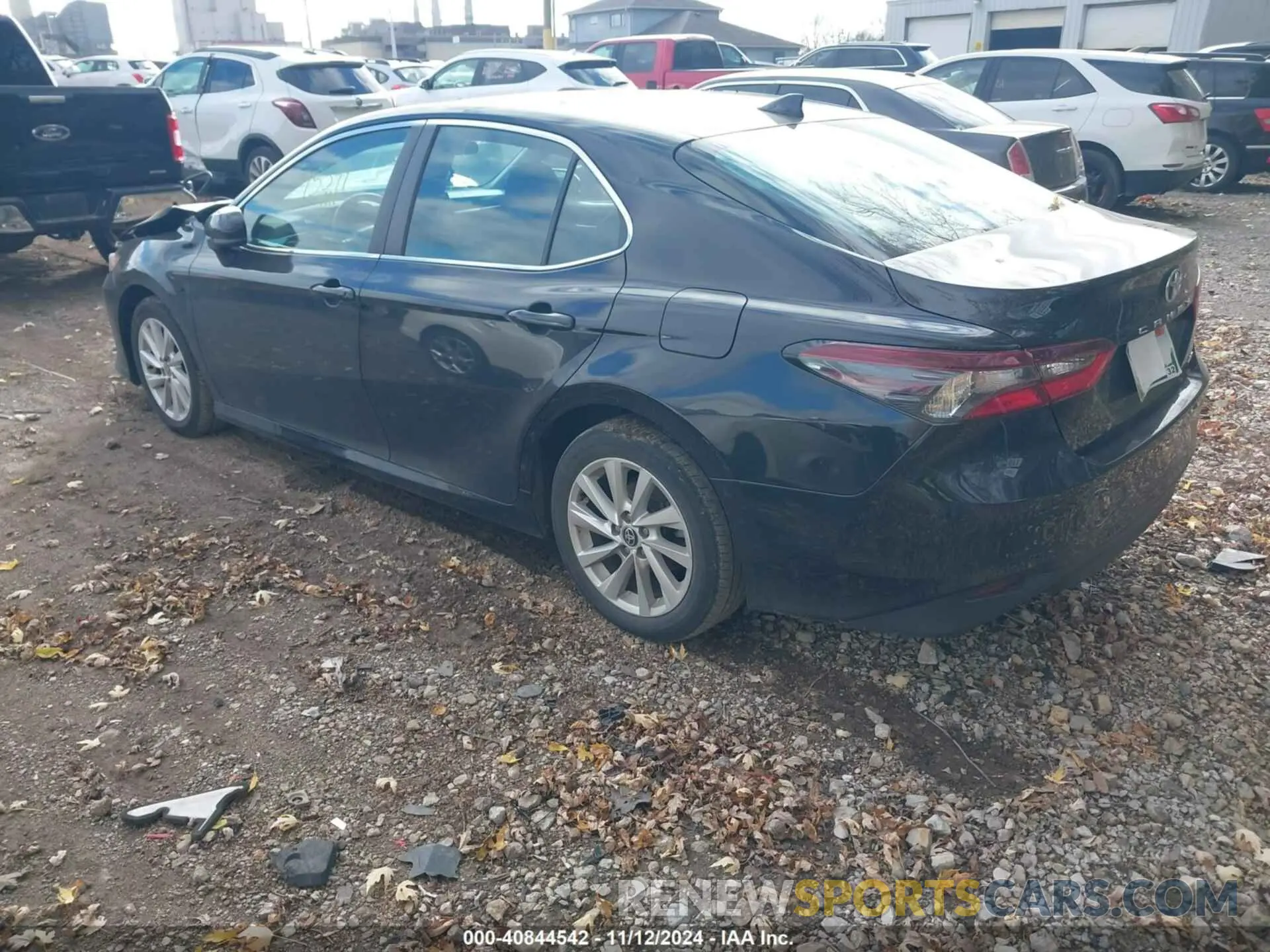 3 Photograph of a damaged car 4T1C11AK9NU672683 TOYOTA CAMRY 2022